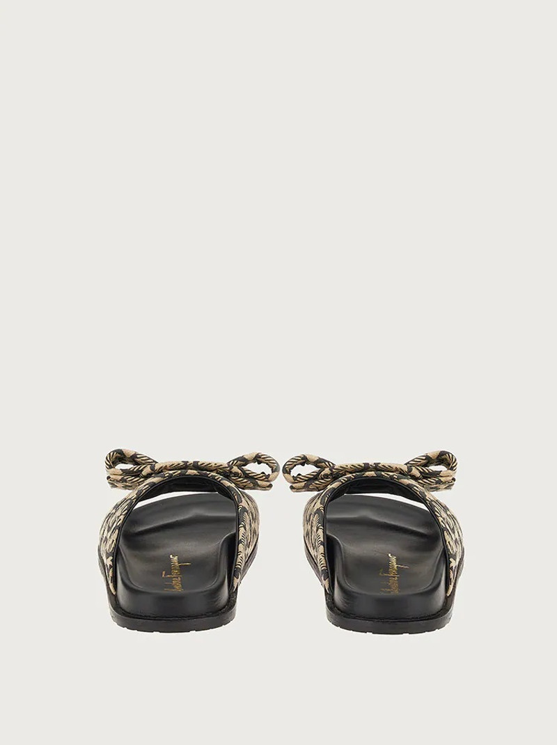 FERRAGAMO VIVA SLIDE outlook