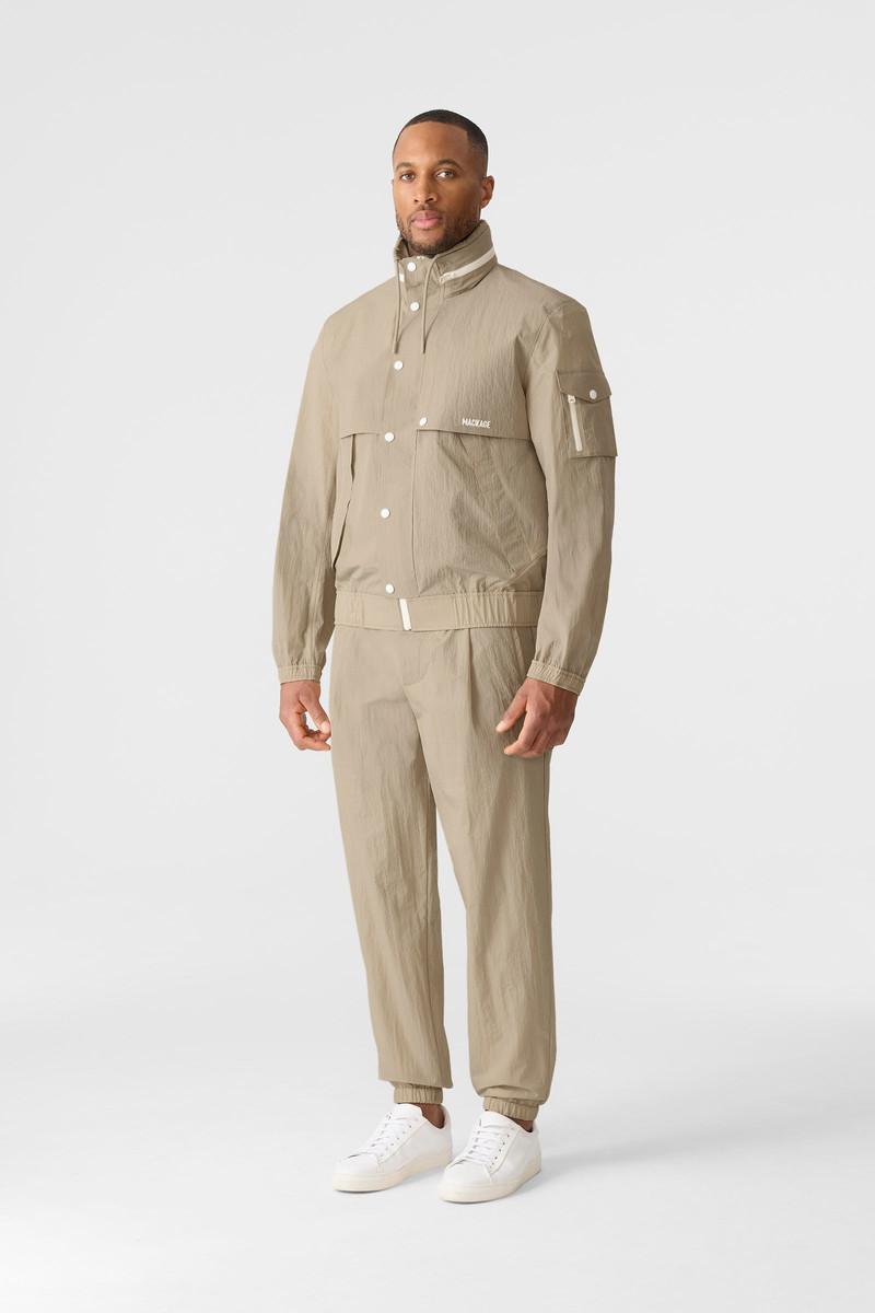 MACKAGE GARRETT Seam-Sealed Ristop Rain Jacket outlook