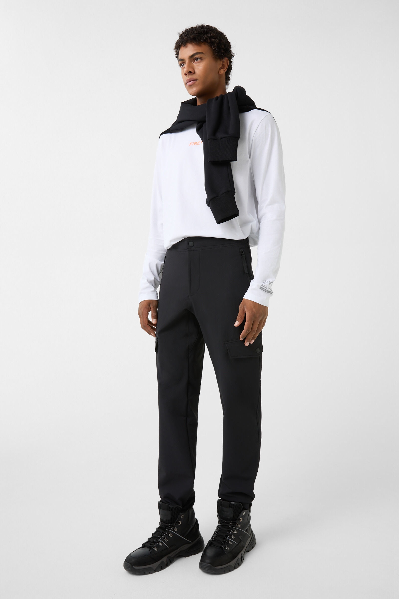 Aidan Softshell functional pants in Black - 4