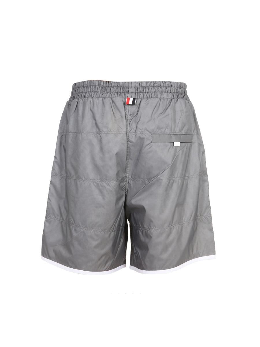 Tシャツ・カットソー THOM BROWNE SPORTY RIPSTOP BERMUDA SHORTS WITH JERSEY LINING THOM BROWNE | 4 Bar Ultralight Ripstop Shorts | Men | Lane