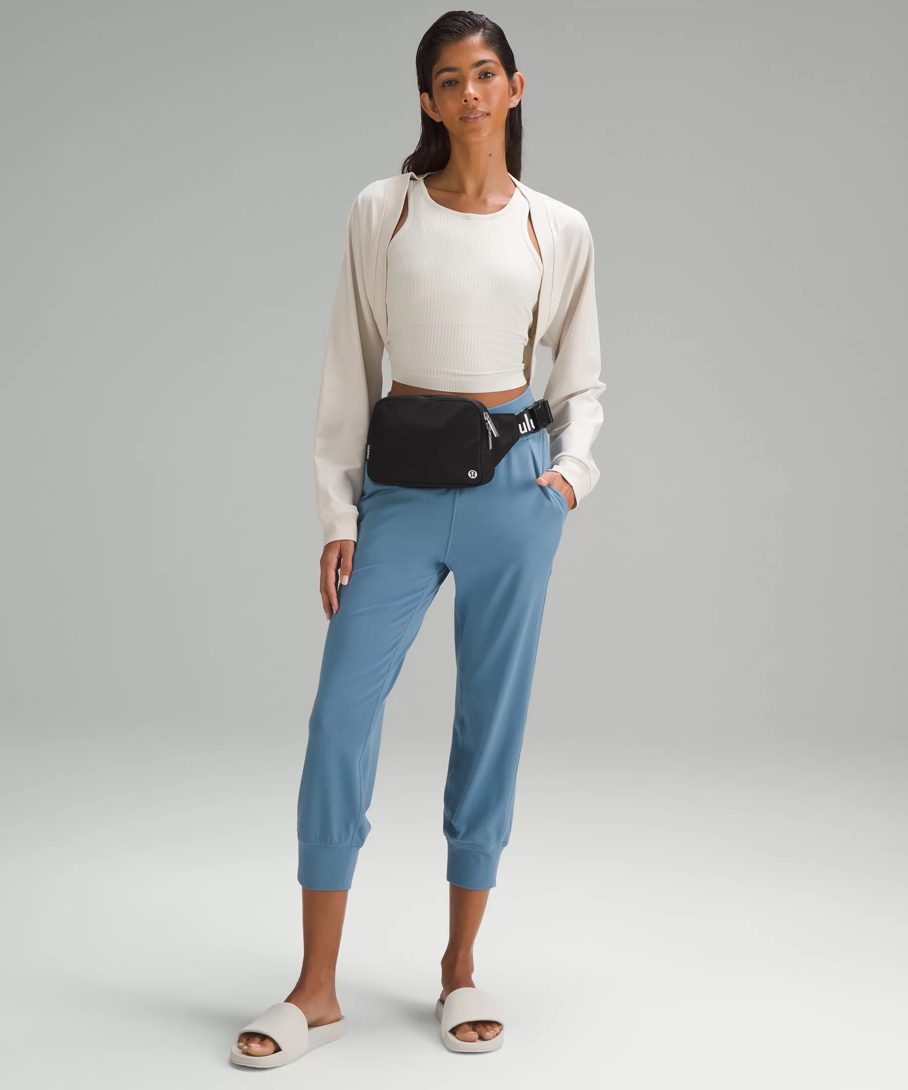Everywhere Belt Bag Large 2L - 6