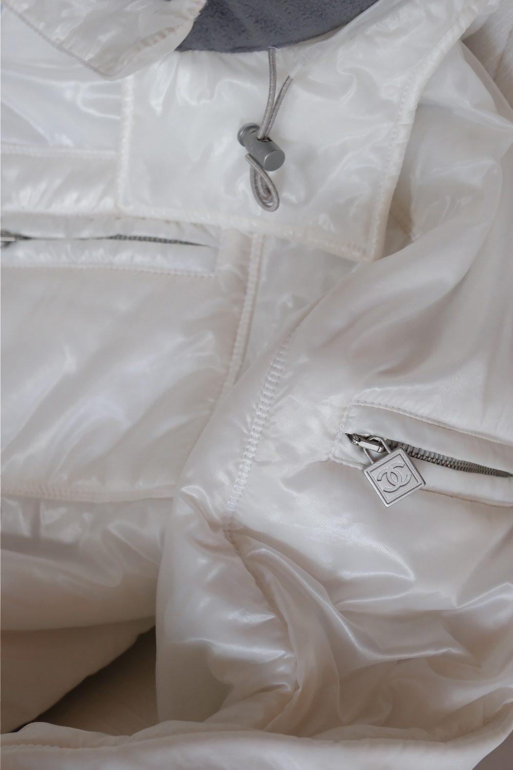 Chanel Sport 2003 A Season White Padding - 4