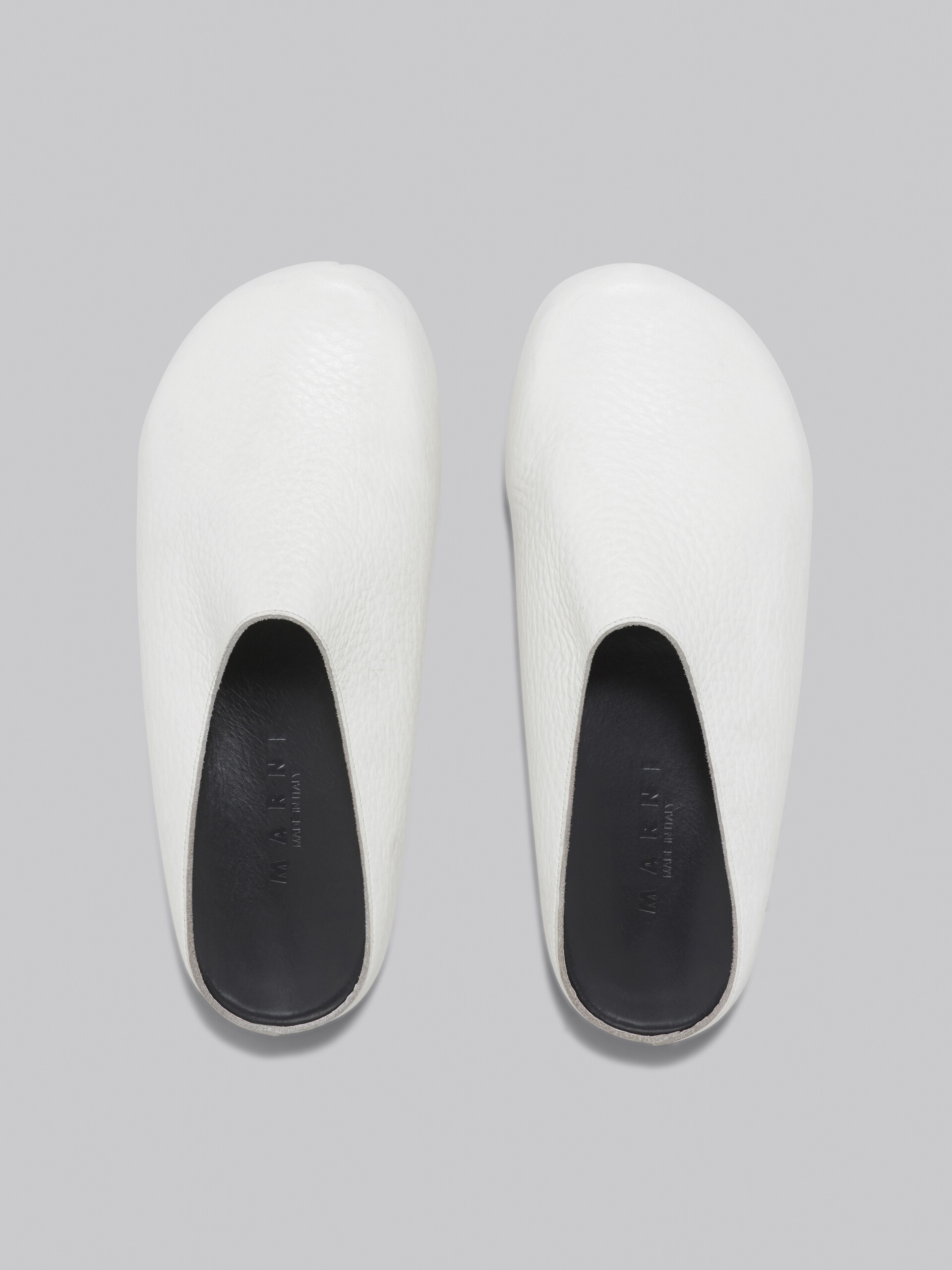 WHITE LEATHER FUSSBETT SABOT - 4