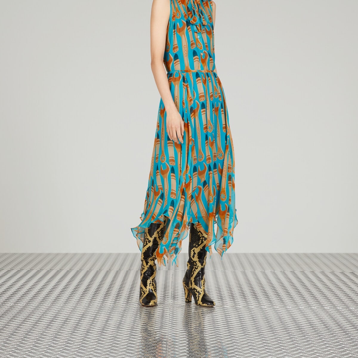 Lipstick and tool print silk skirt - 6