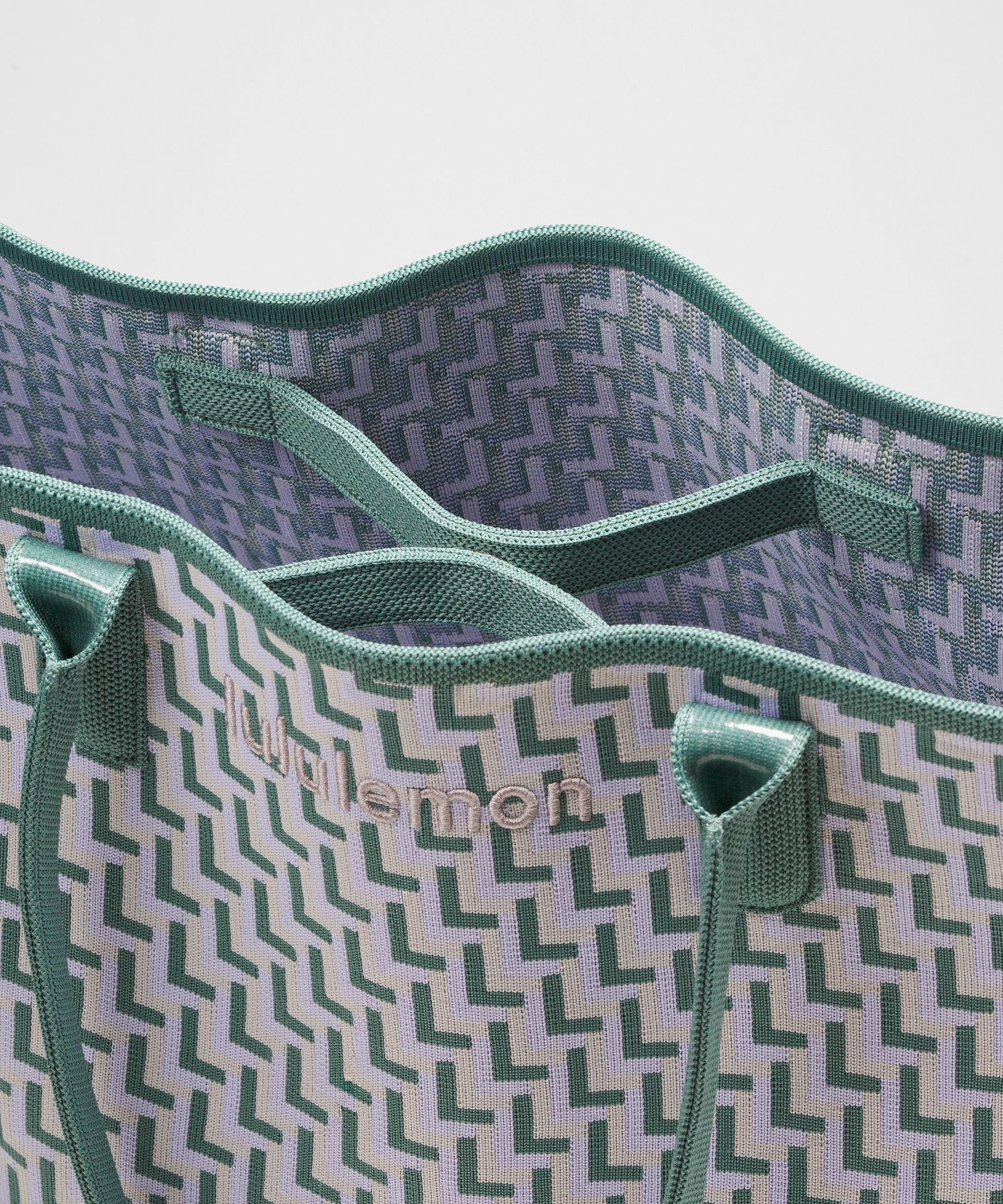 Classic Knit Tote Bag 18L - 4