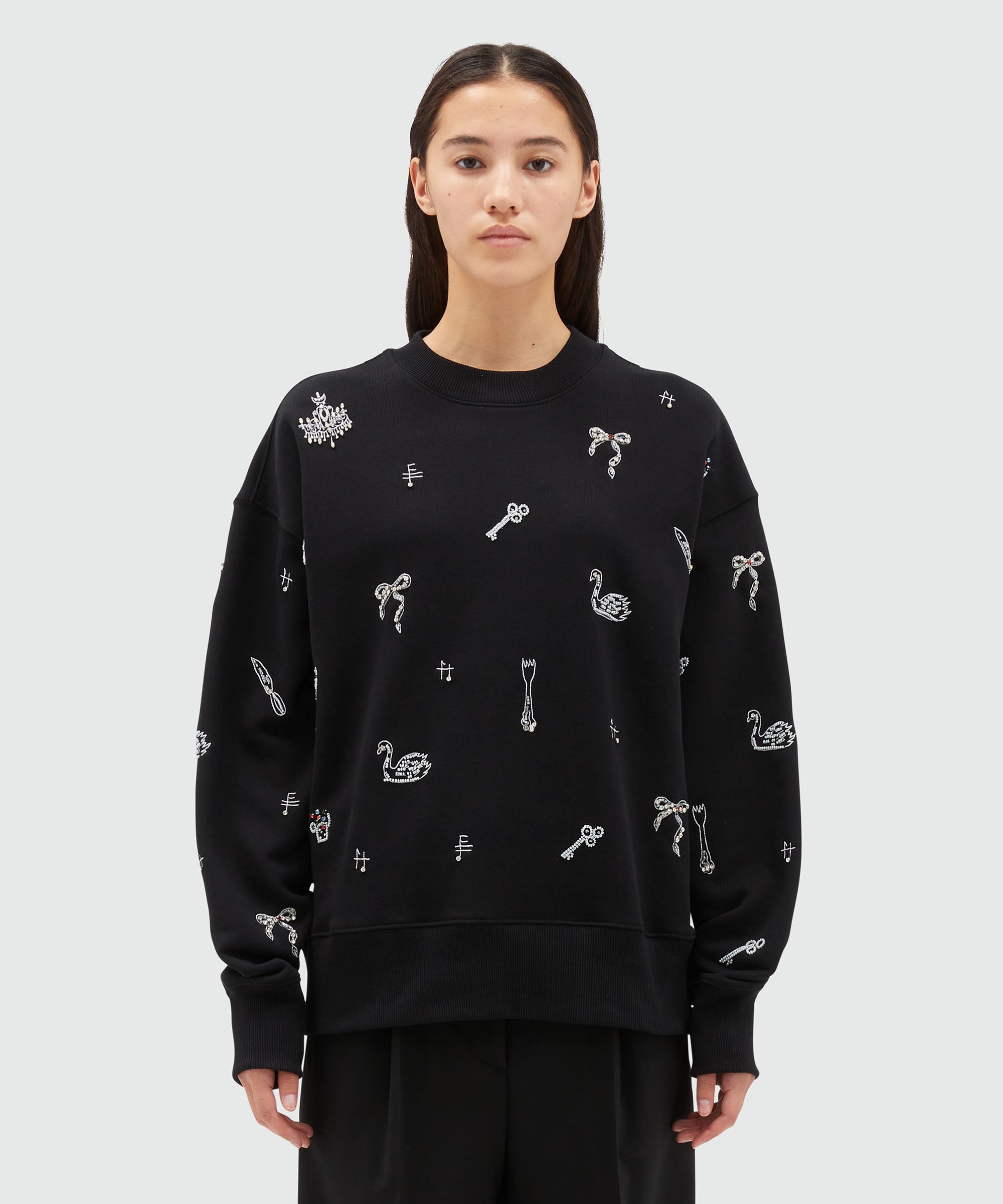 Jersey sweatshirt with applications and embroidery - 2