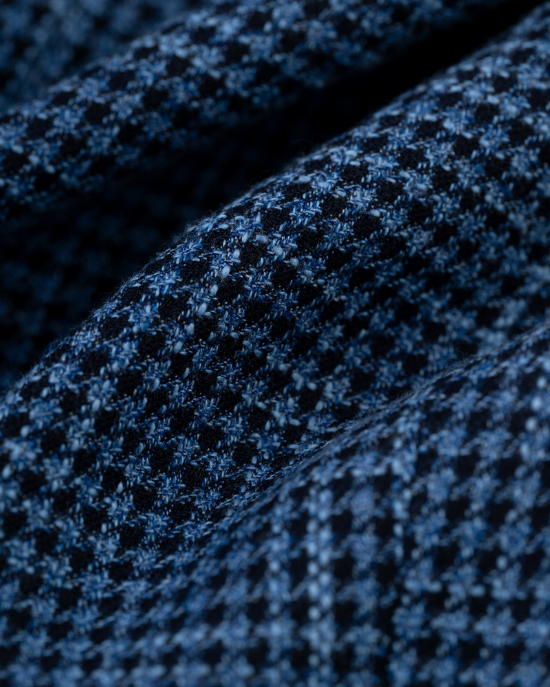 MADE-IN-CANADA MEDIUM BLUE MINI-HOUNDSTOOTH WOOL/COTTON/LINEN SPORT COAT 3