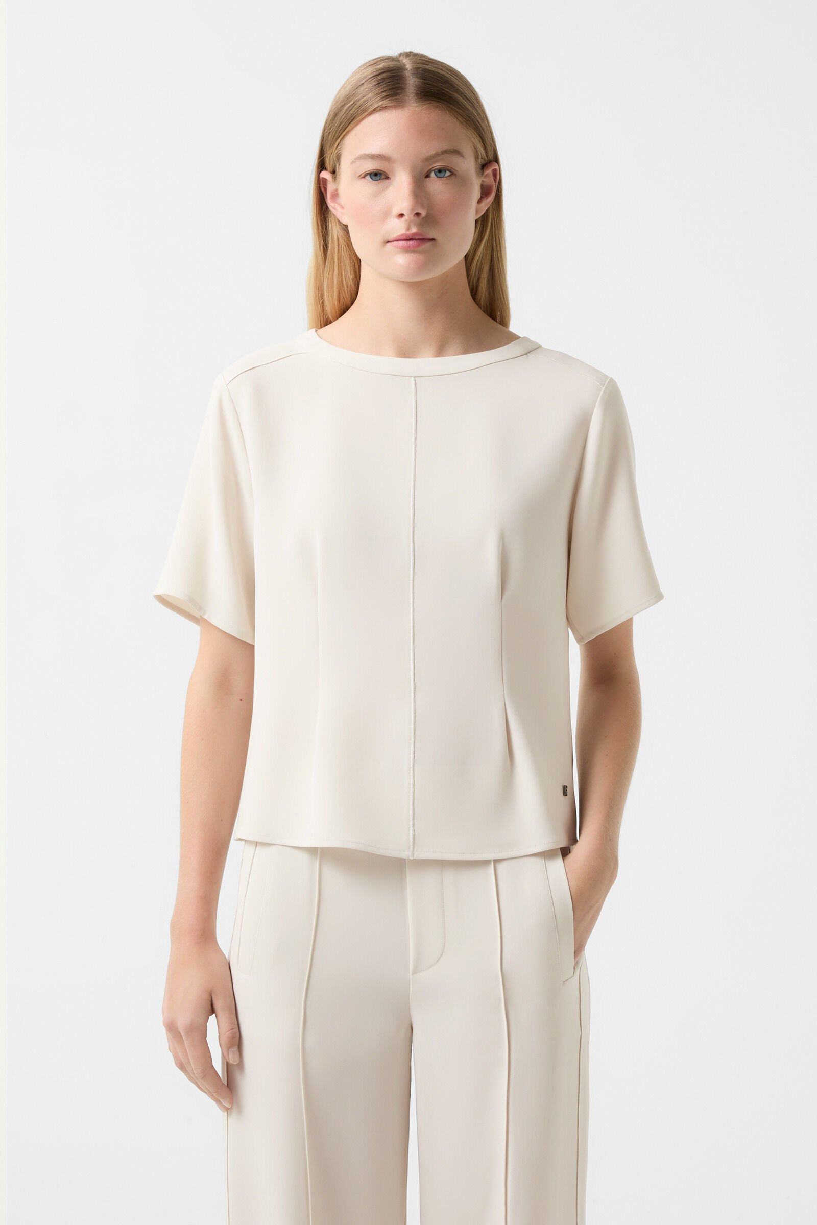 Scarlet crepe shirt in Cream - 2