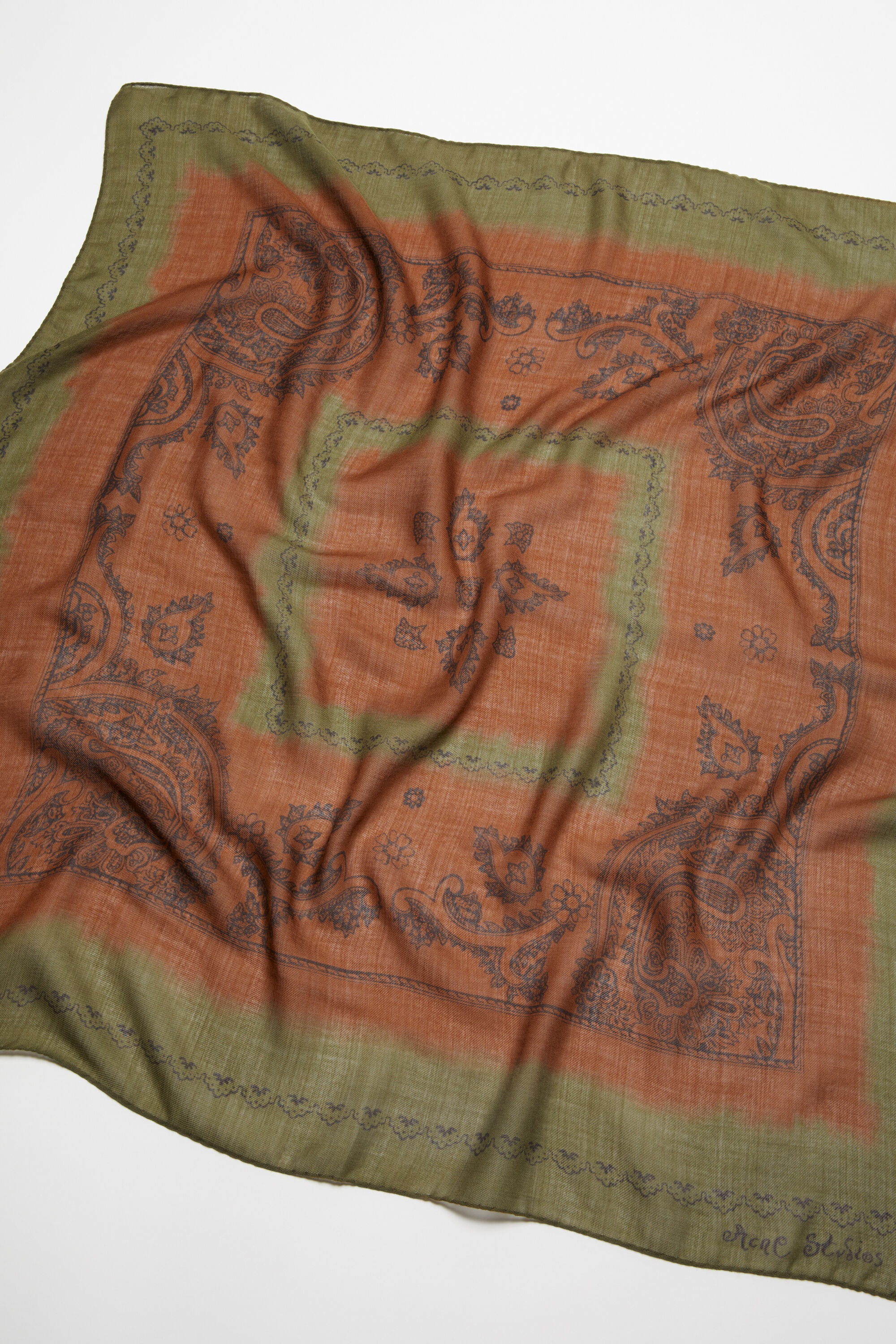 Print light wool scarf - Khaki green/rust orange - 4