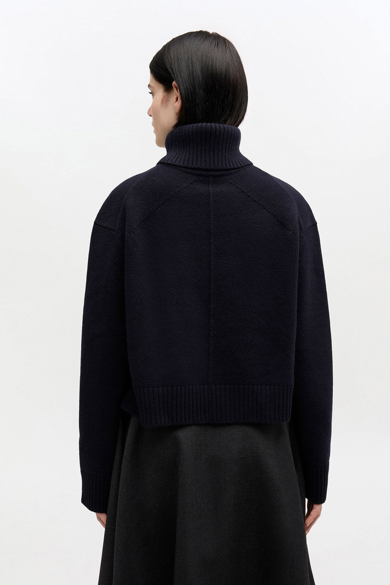 WOOL TURTLENECK SWEATER 4
