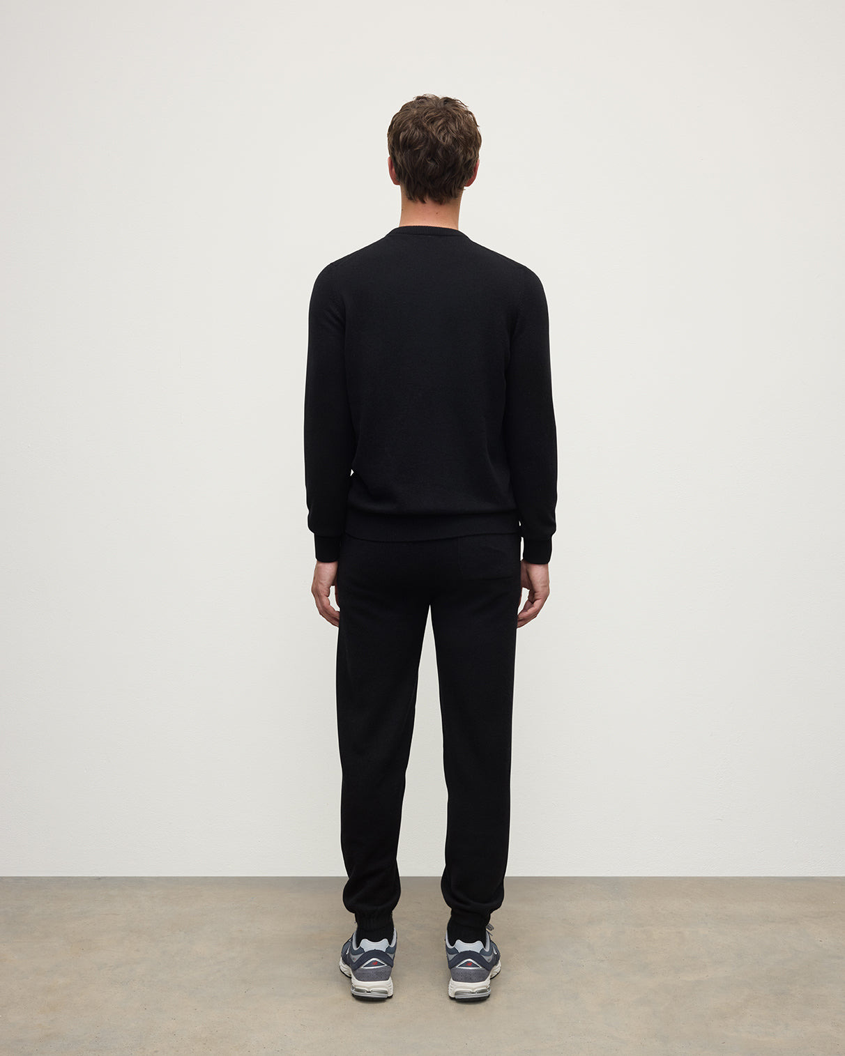 Tapered Cashmere Black Joggers - 4