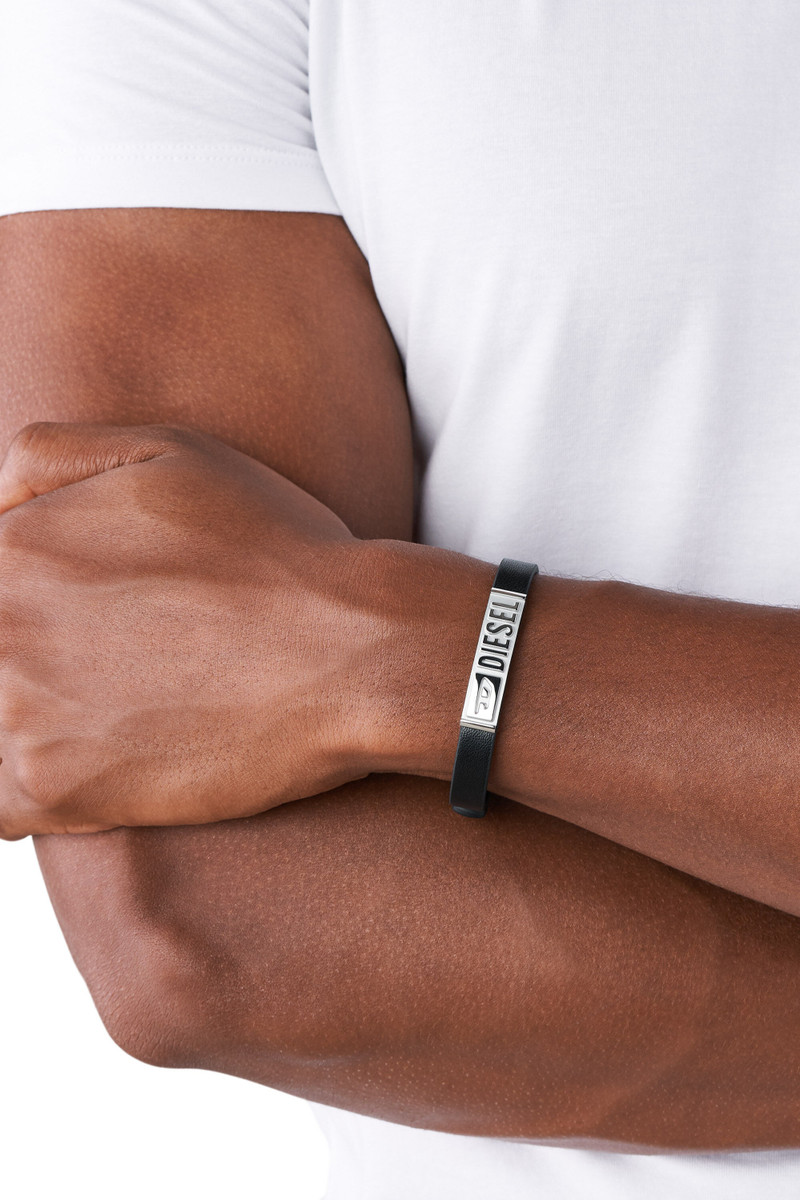 Diesel DX1226 outlook