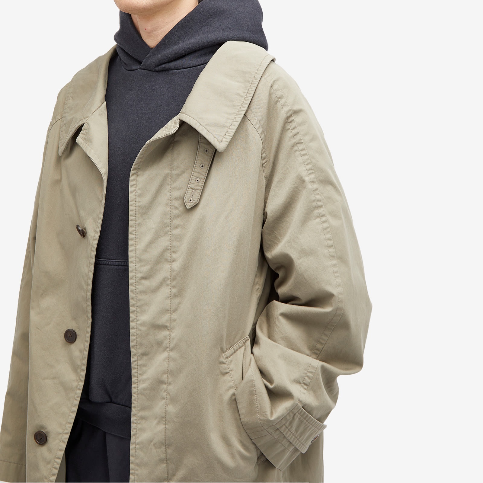 ●送料込●BALENCIAGA●Off Shoulder Carcoat Fluid Poplin BALENCIAGA Balenciaga Off Shoulder Carcoat | endclothing