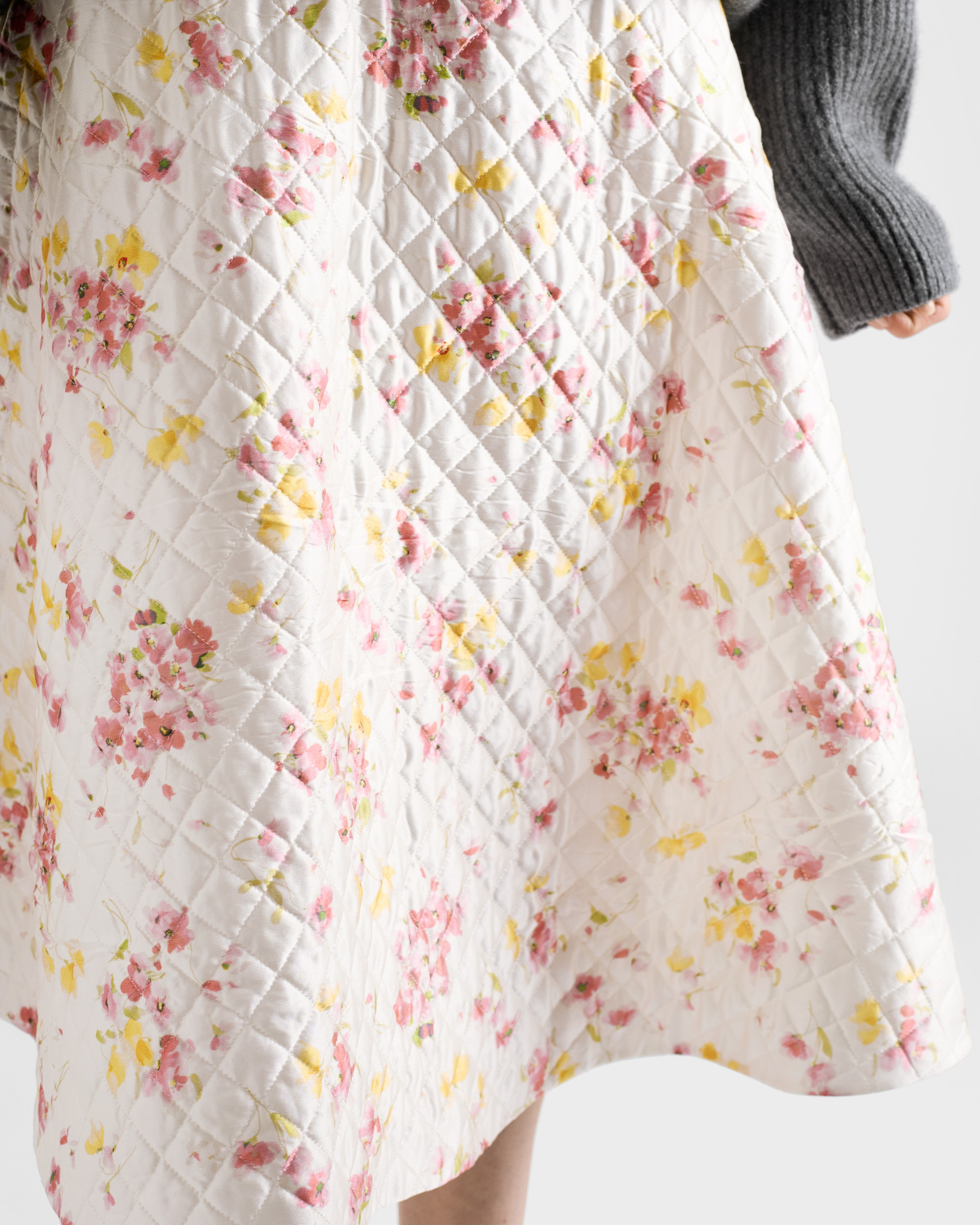 Floral print quilted satin circle skirt - 4
