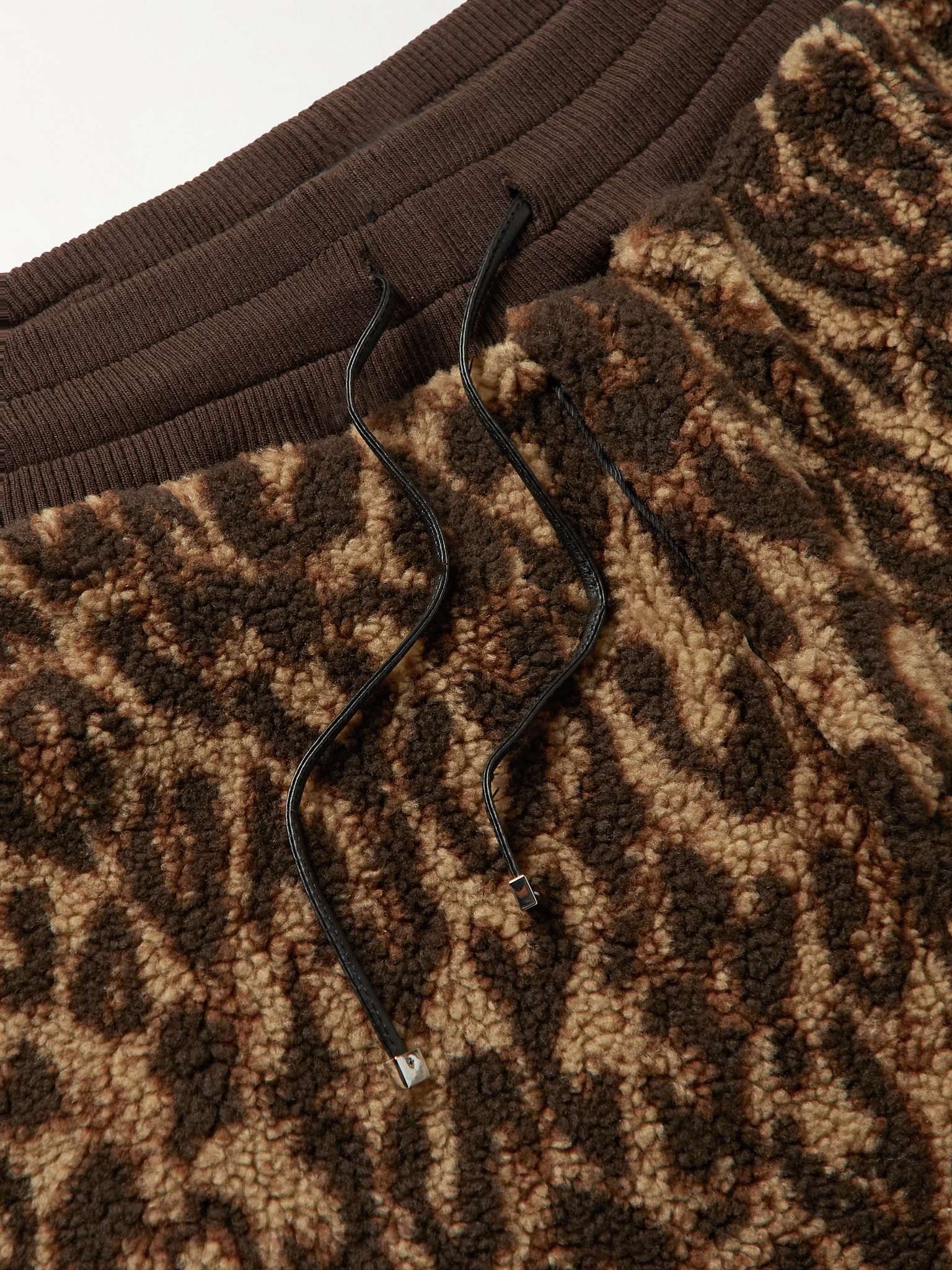 Wide-Leg Leather-Trimmed Leopard-Print Fleece Shorts - 3