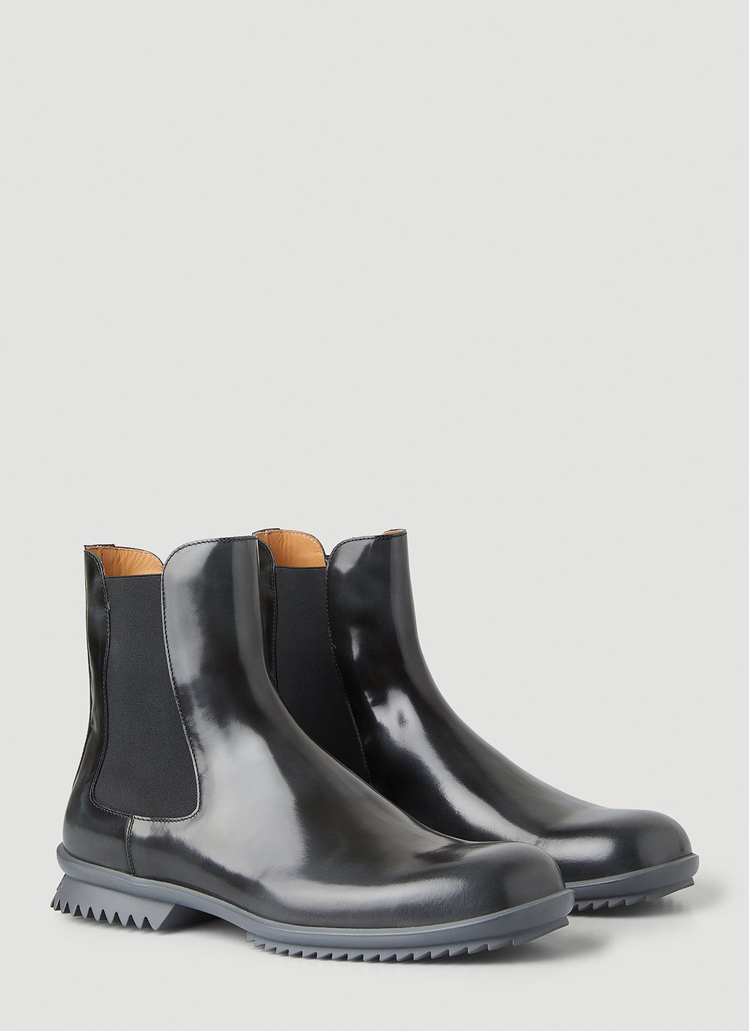 Maison Margiela Men Brushed Chelsea Boots - 2