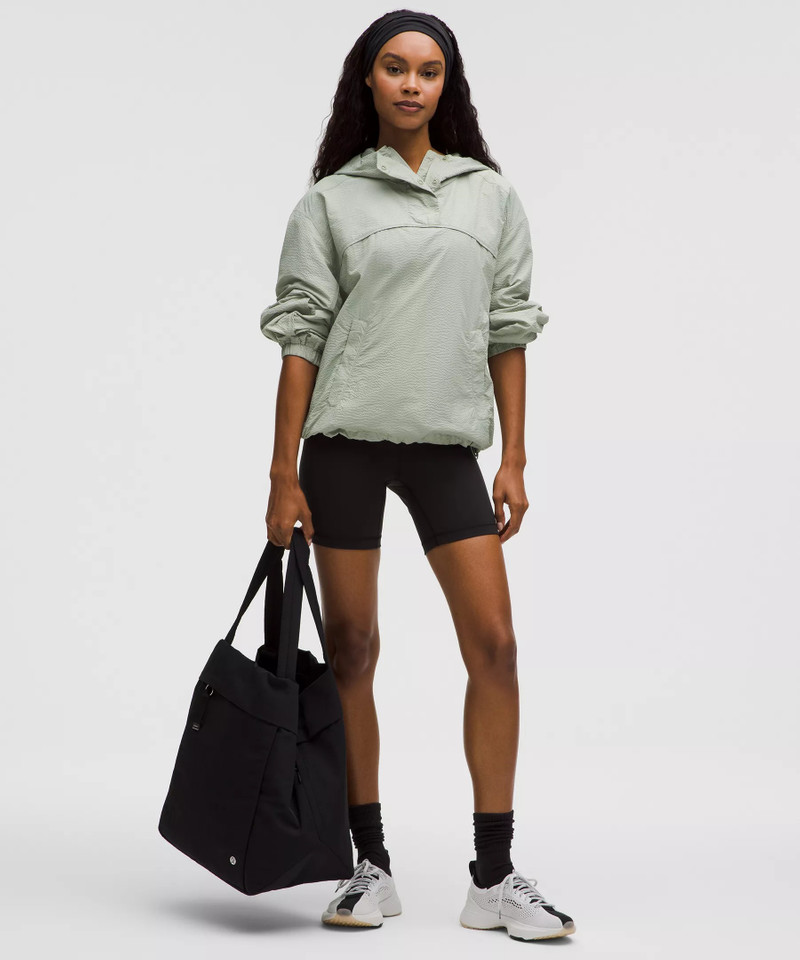 lululemon On My Level Carryall Tote Bag 27.5L outlook