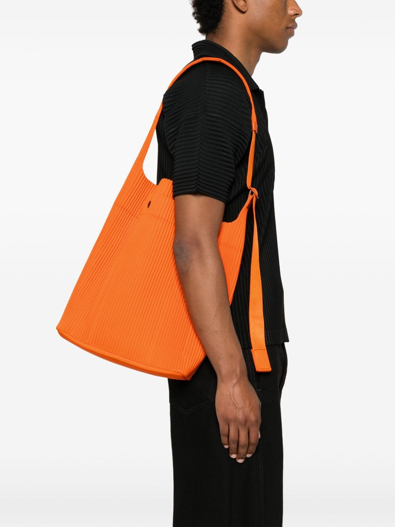 ISSEY MIYAKE Utility shoulder bag outlook