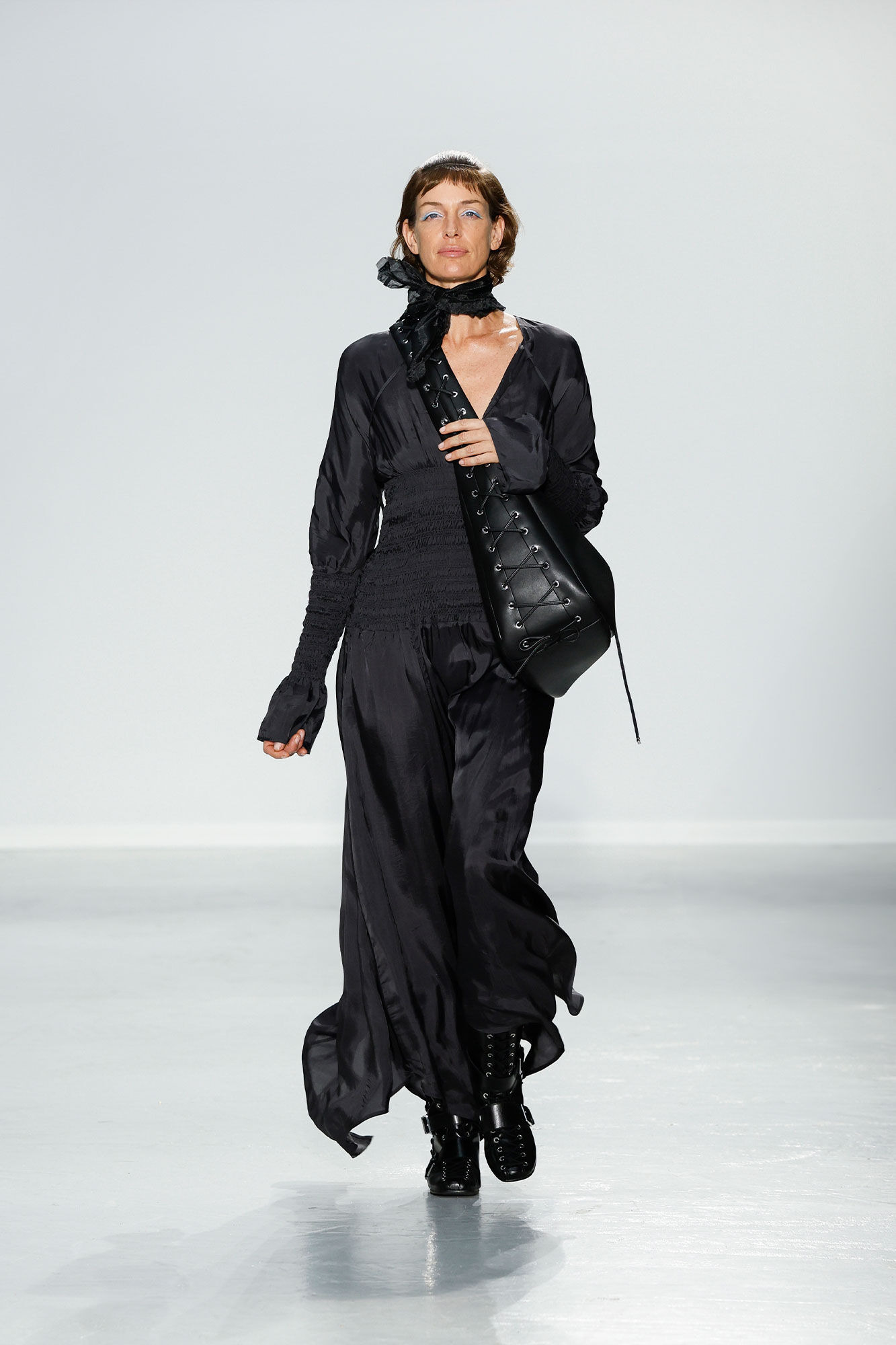 BLACK VISCOSE HABOTAI SMOCK MIDI DRESS - 6