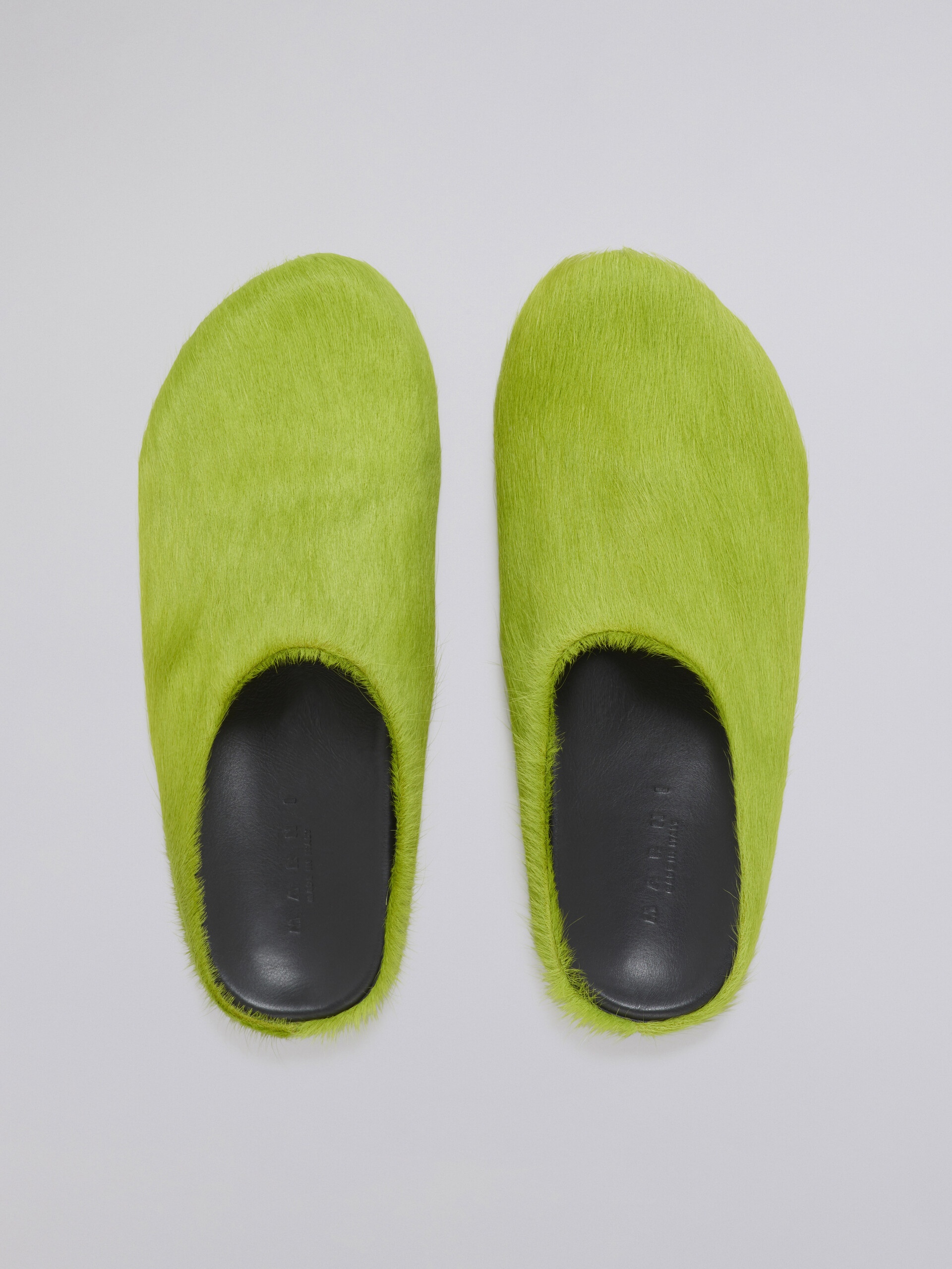 GREEN LONG HAIR CALFSKIN FUSSBETT SABOT - 4