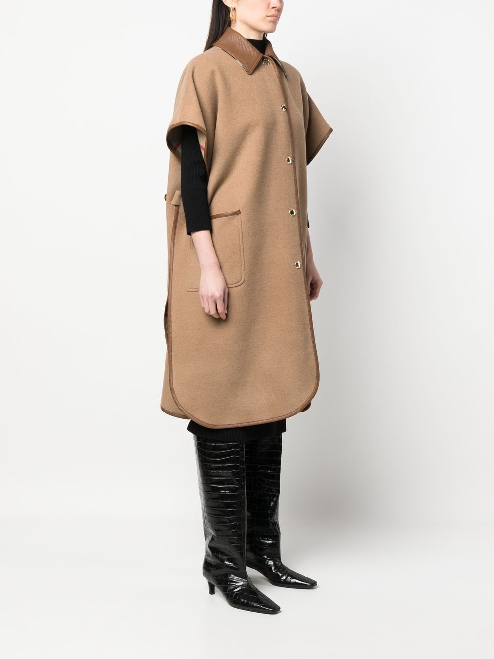 press-stud cape - 3