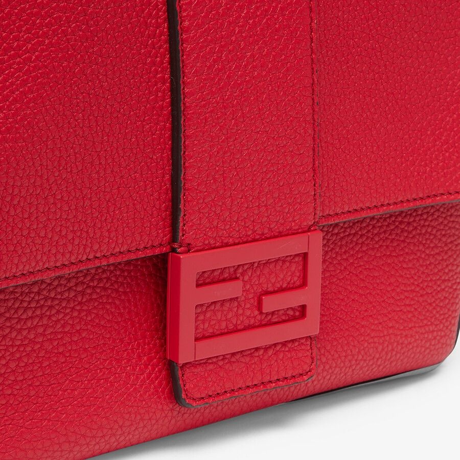 Red leather bag - 5