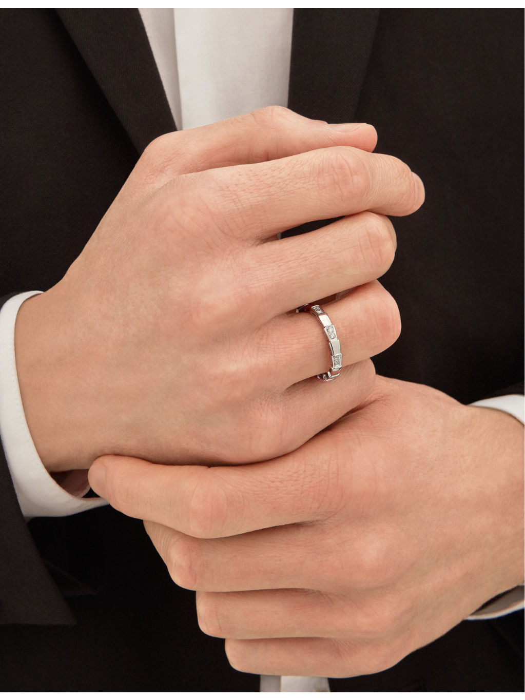 Serpenti Viper 18ct white-gold and 0.21ct diamond ring - 2