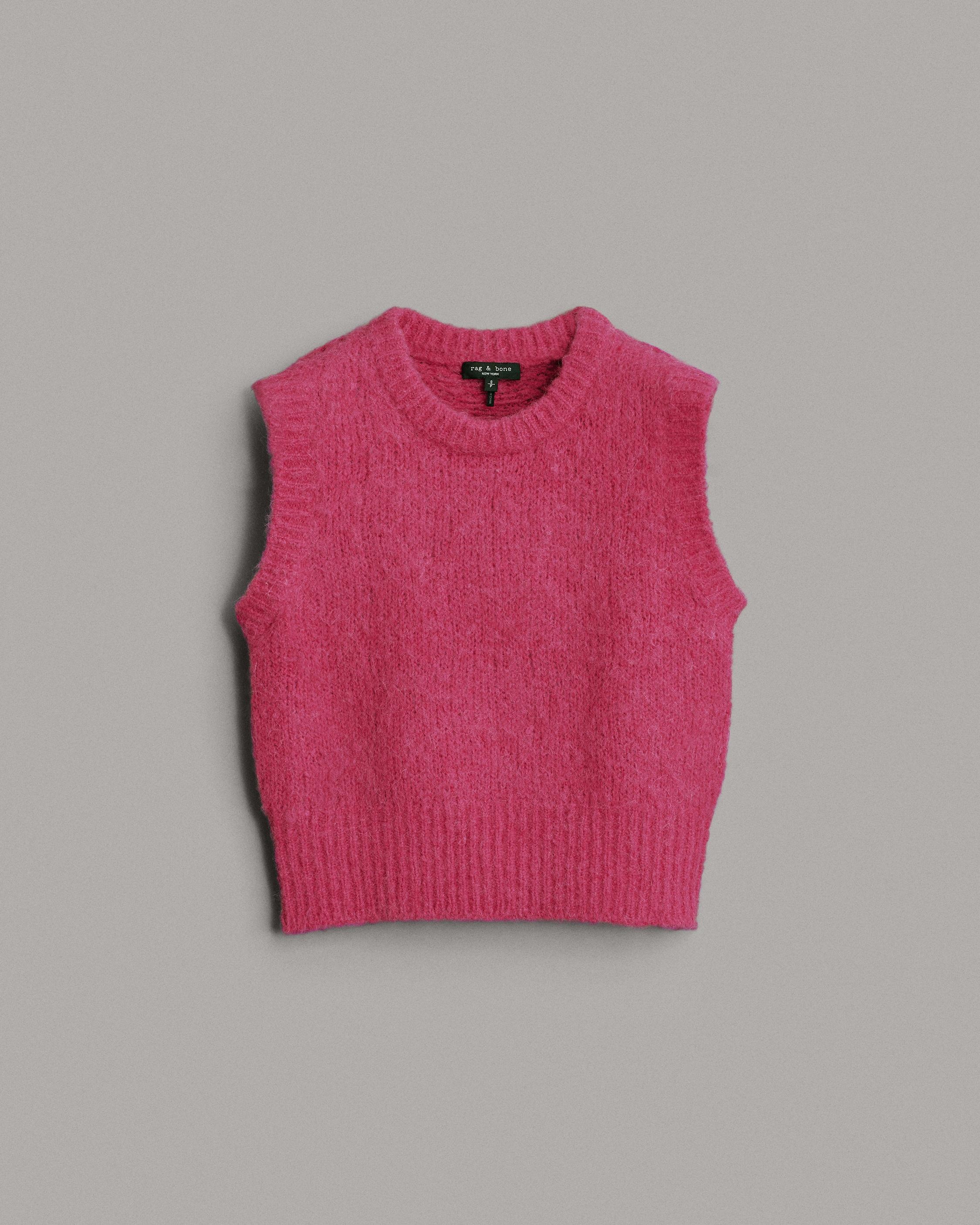 Edith Wool Blend Vest
Slim Fit Vest - 1