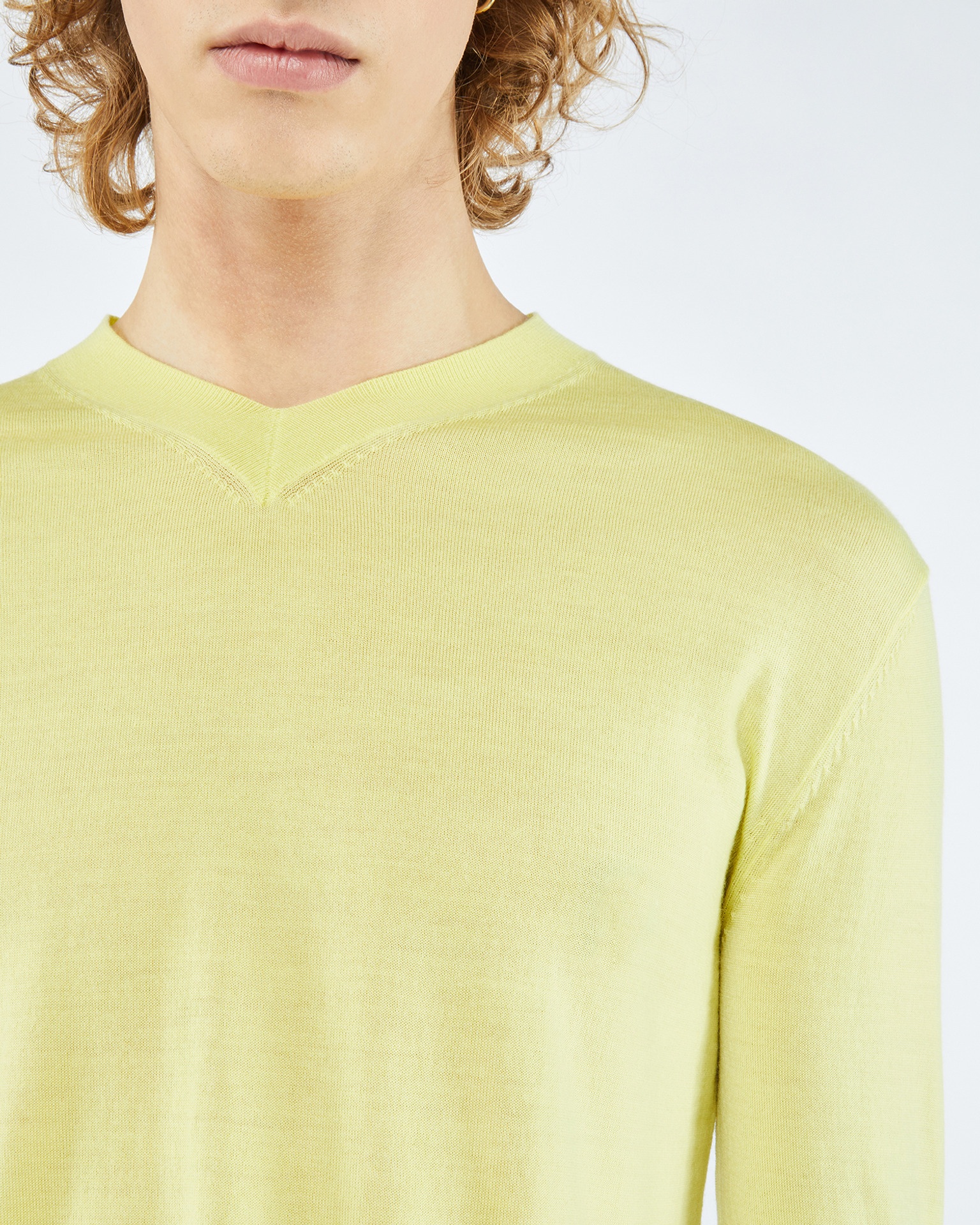 KODI - Merino wool V-neck sweater - Lime - 4