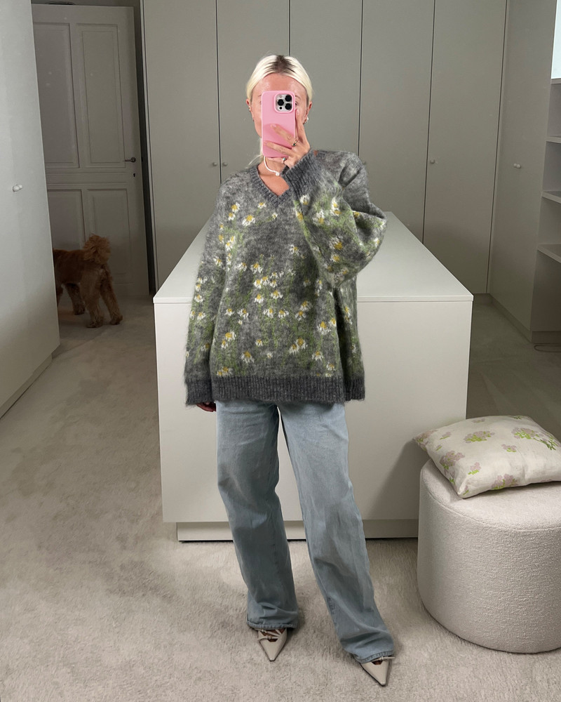 BERNADETTE Pull Lala outlook