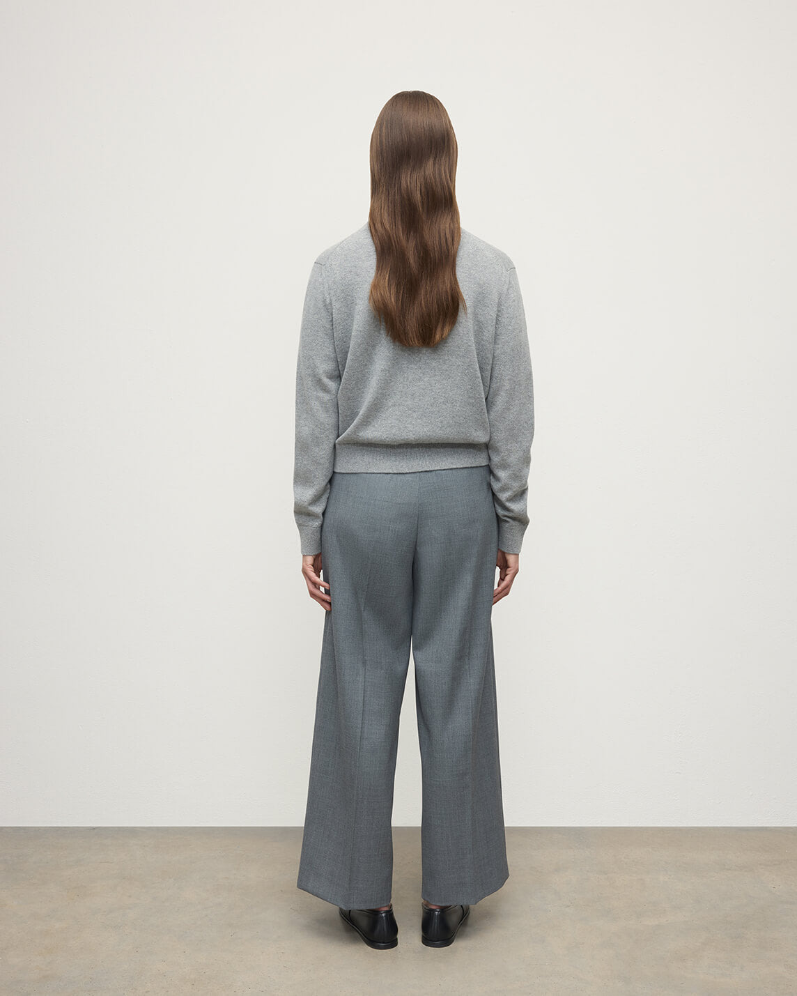 Classic Cashmere Grey Cardigan - 4