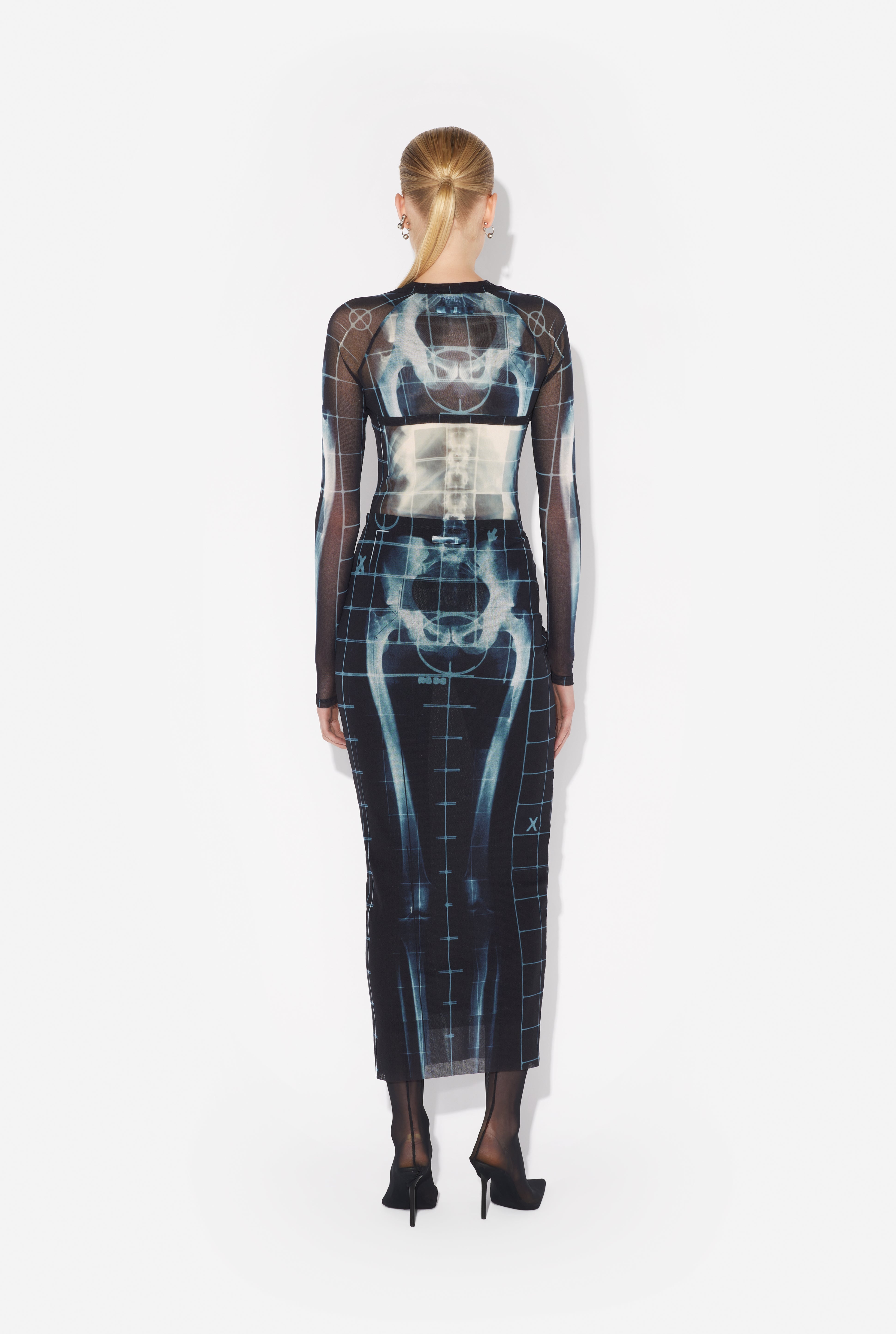 THE BLACK SQUELETOR SLEEVES - 3