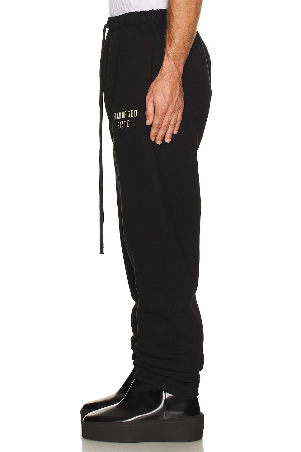 Fleece Essential Sweatpant - 5