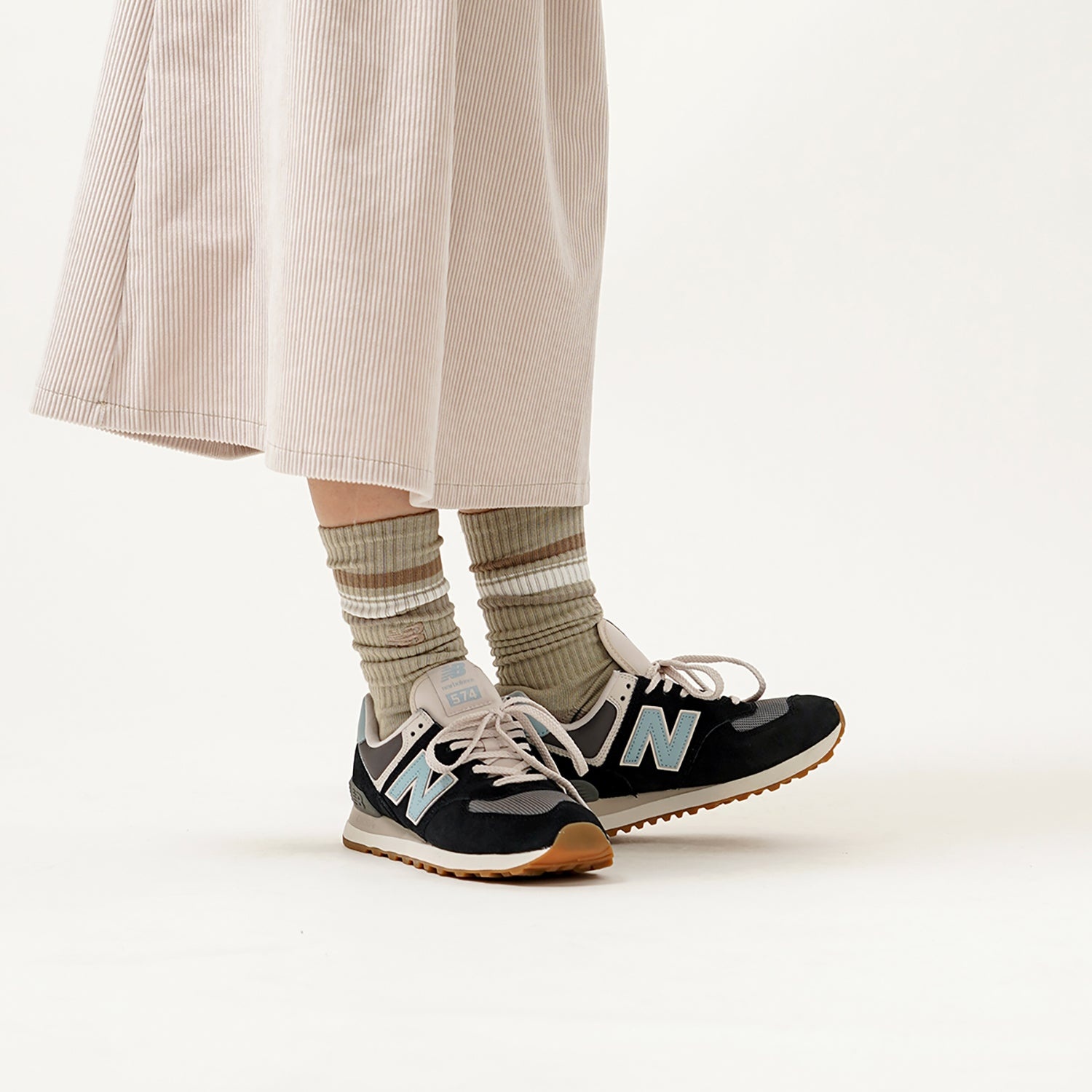 (WMNS) New Balance 574v2 'Black Ocean Haze' WL574RCA - 8