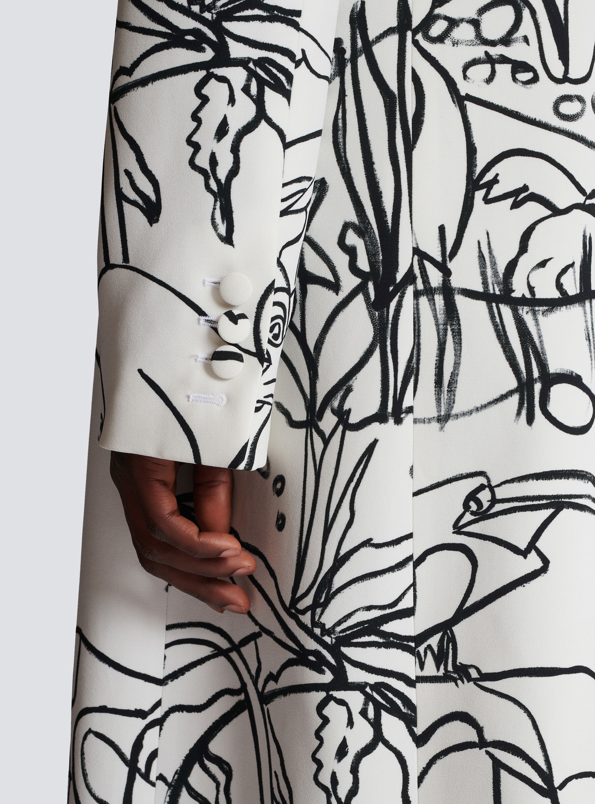 Disney x Balmain: The Lion King - Long crepe coat with Enfant Précoce print - 8