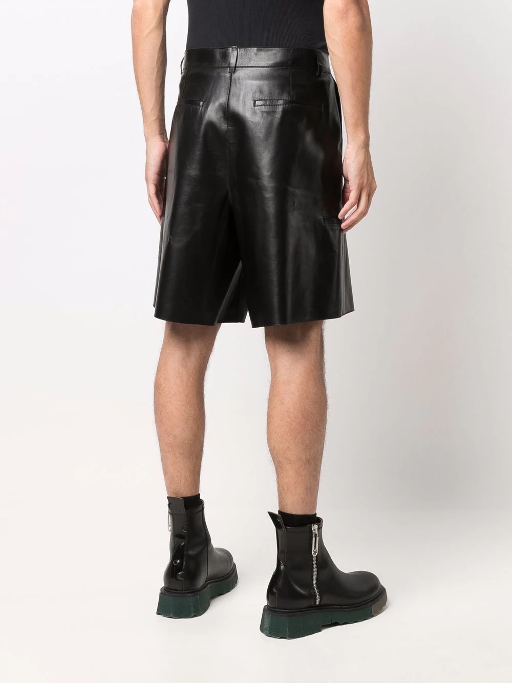 straight-leg leather cargo shorts - 4