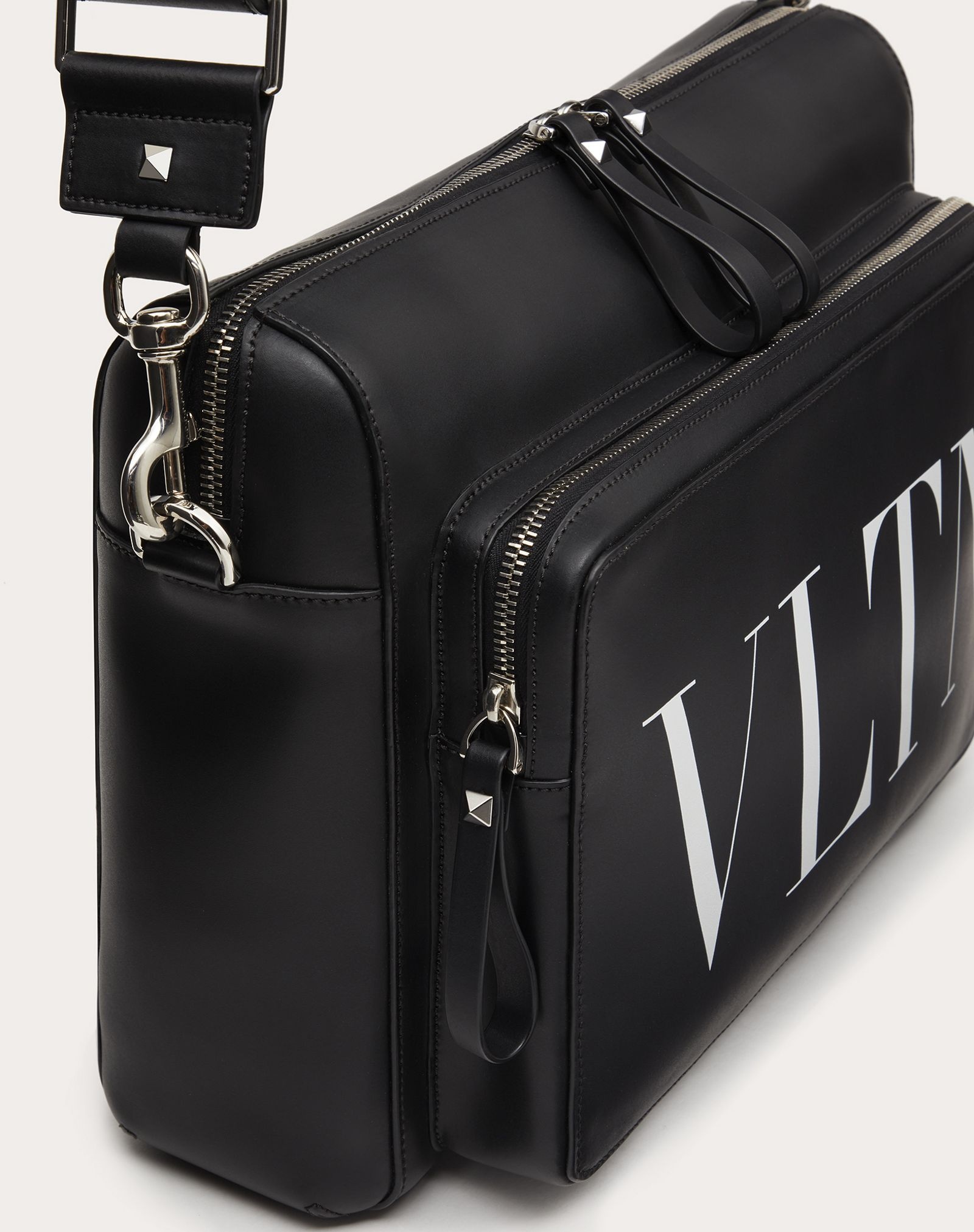 LEATHER VLTN MESSENGER BAG - 5