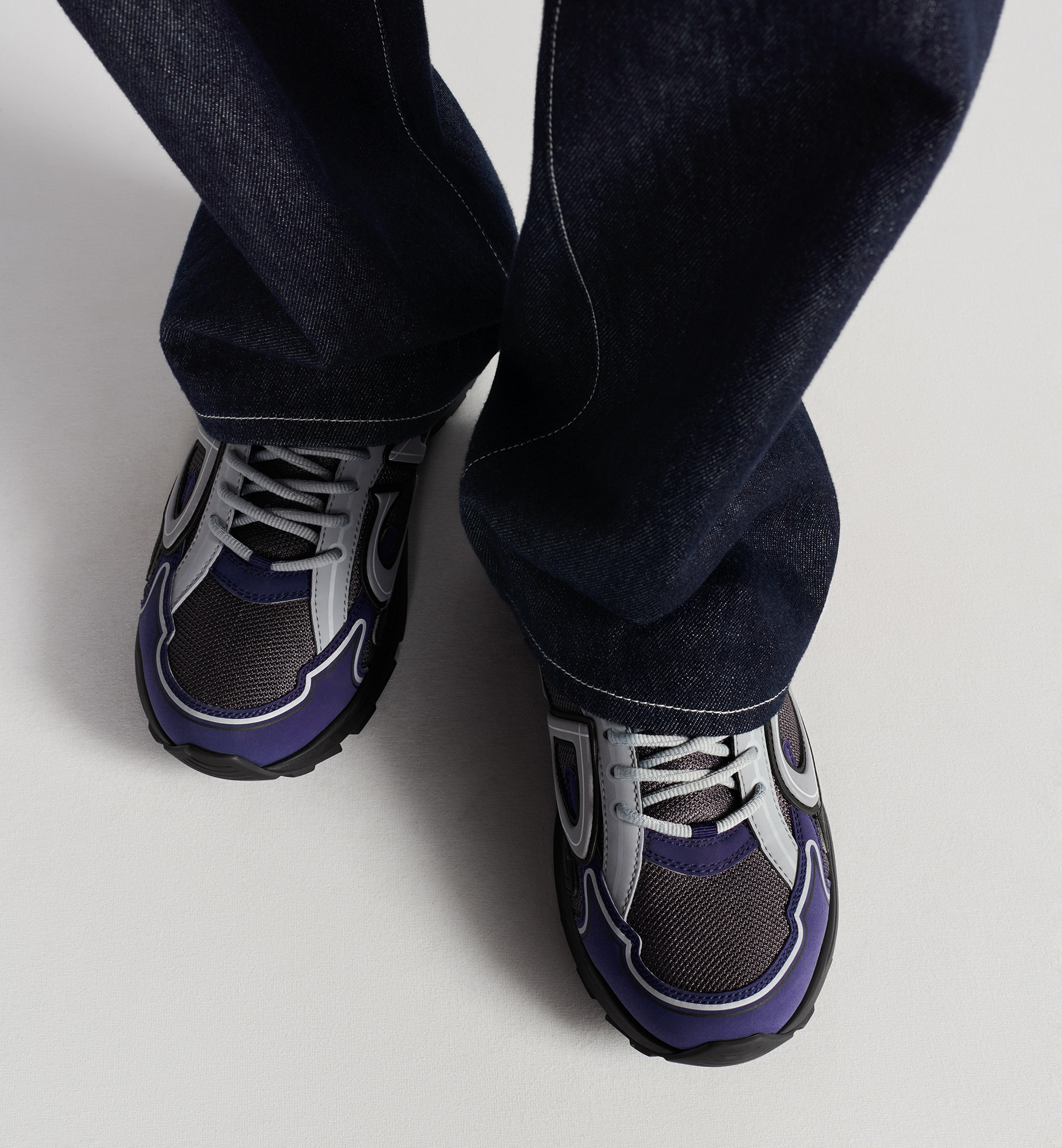 B30 Sneaker - 3
