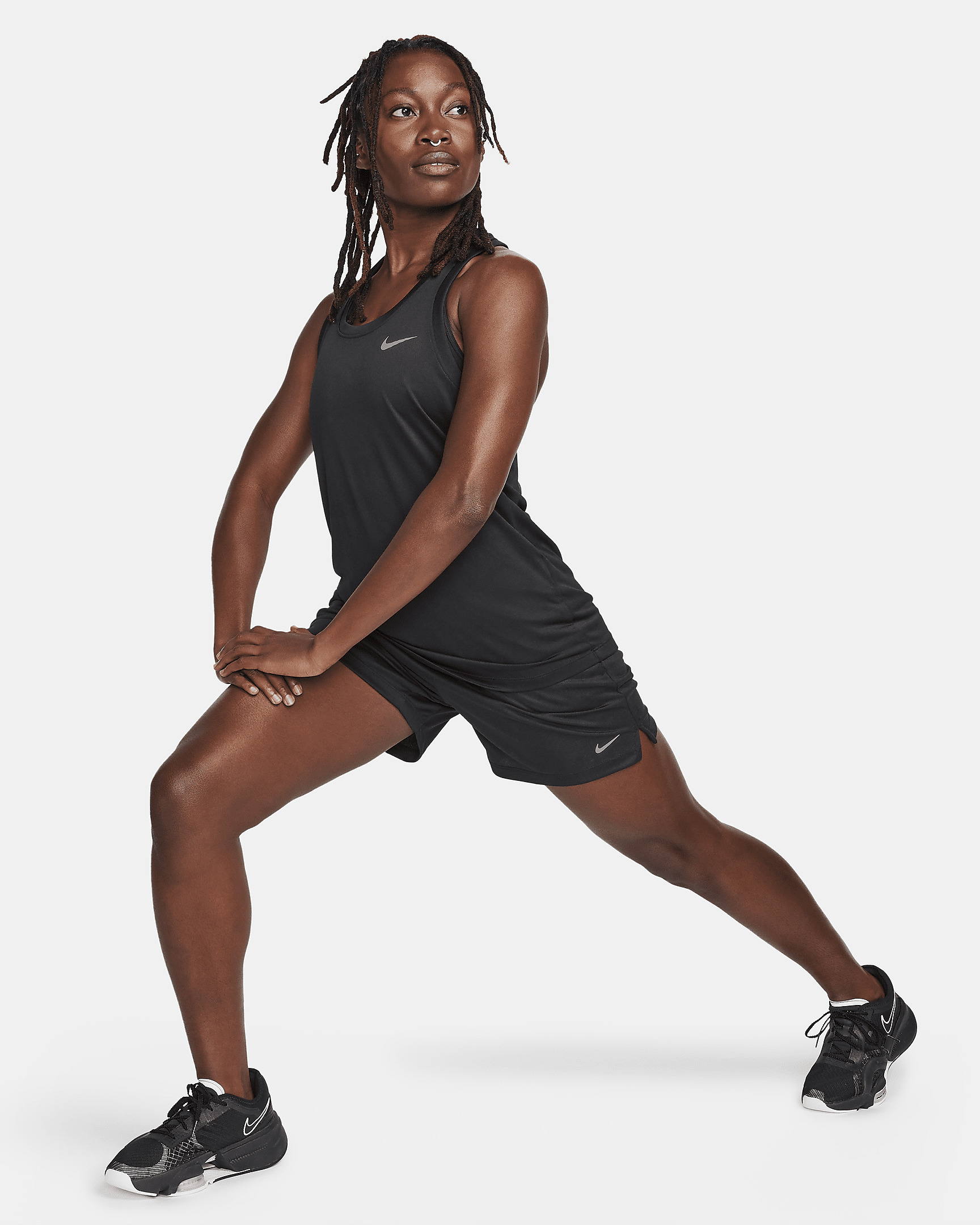 Nike Attack Women's Dri-FIT Fitness Mid-Rise 5" Unlined Shorts - 8