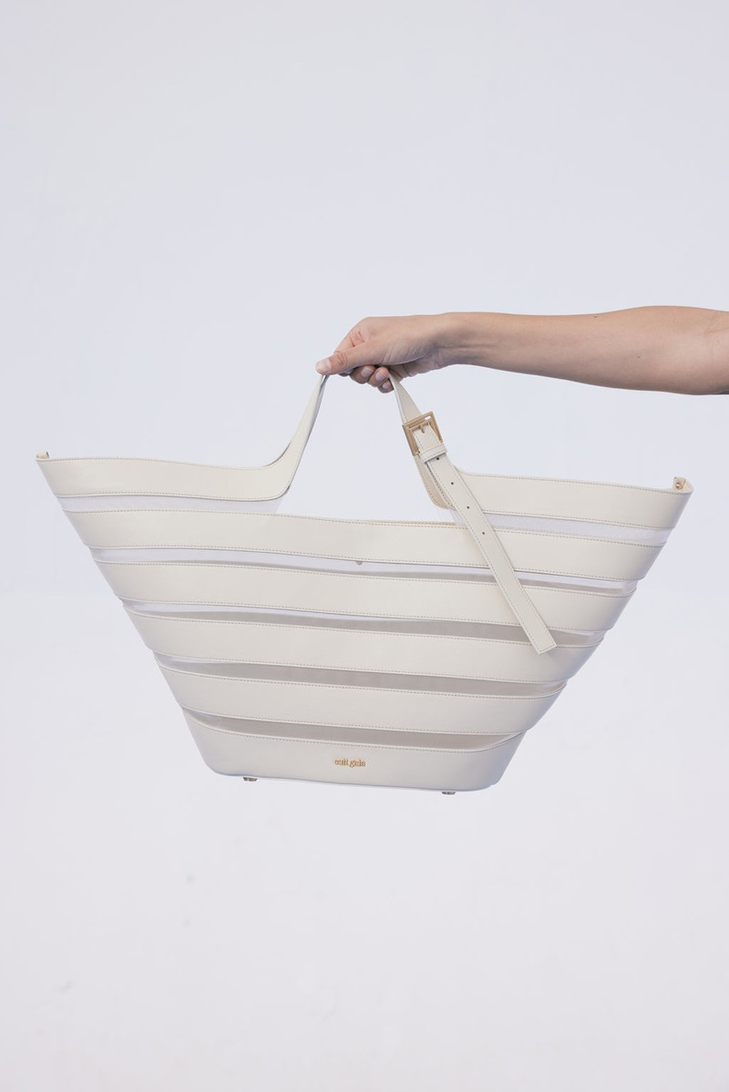 Cult Gaia LASZLO TOTE outlook