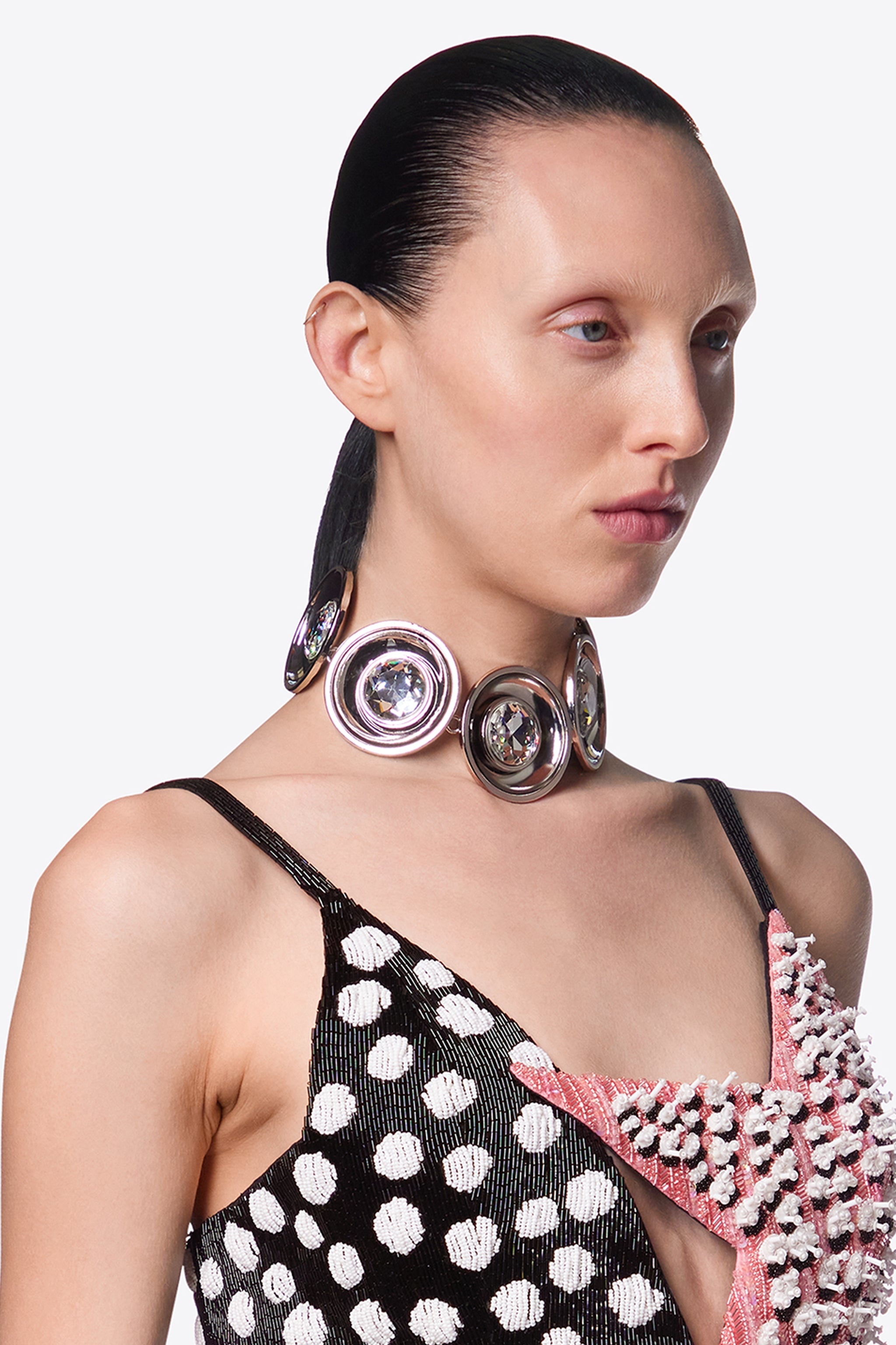 MEDALLION CRYSTAL CHOKER - 3