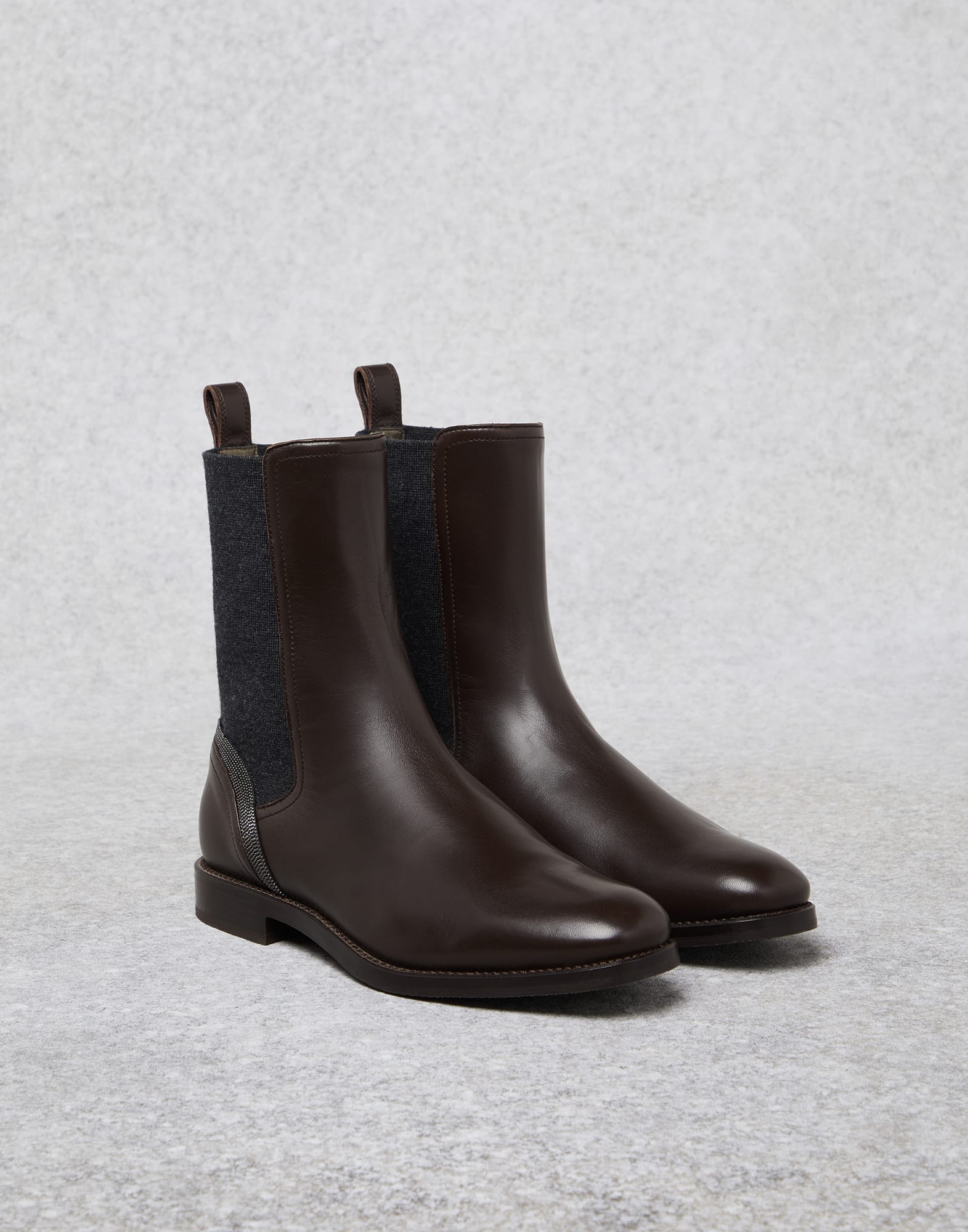 Soft nappa leather Chelsea boots with shiny contour - 1