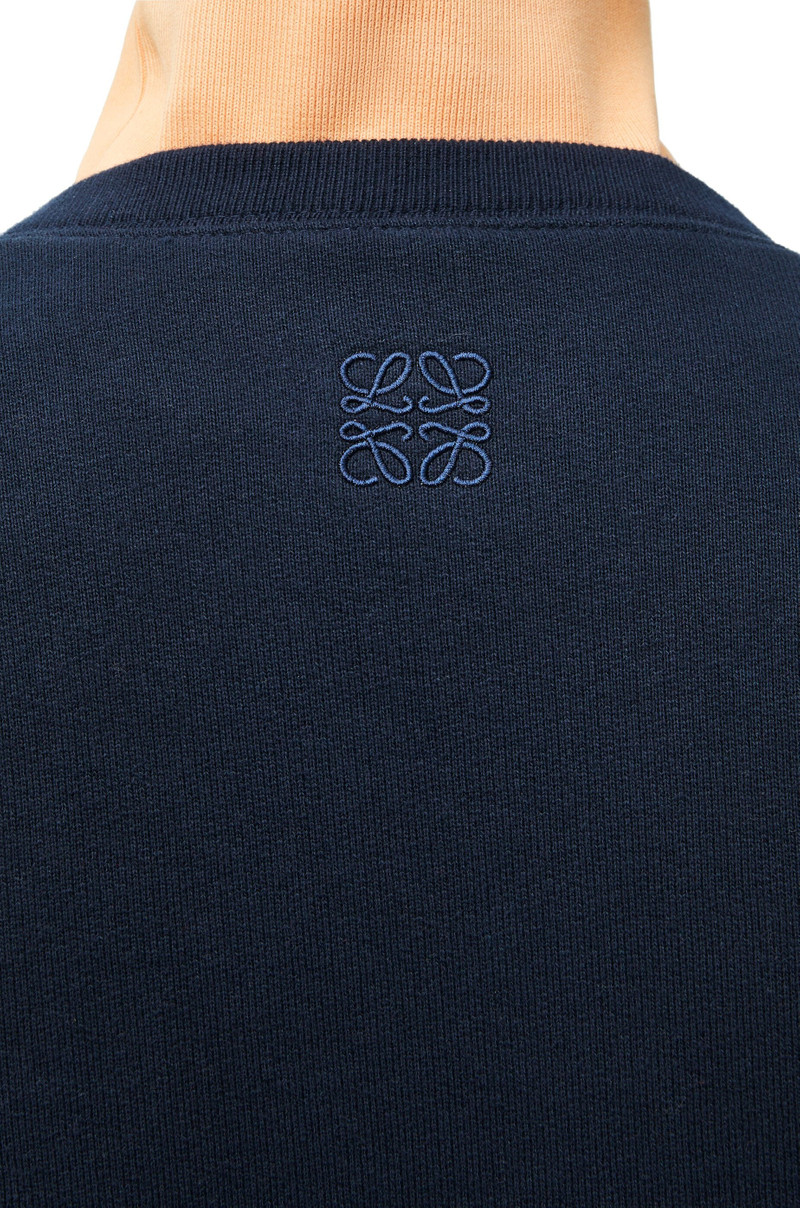 V-neck sweatshirt in cotton 5