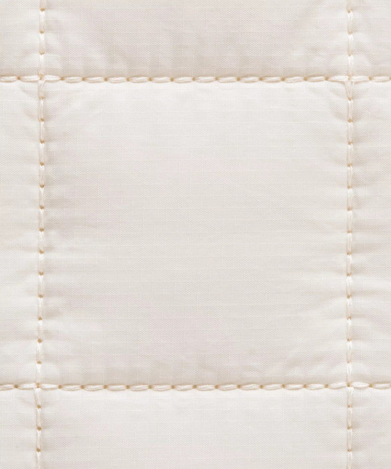 Quilted Grid Tote Bag 12L 7