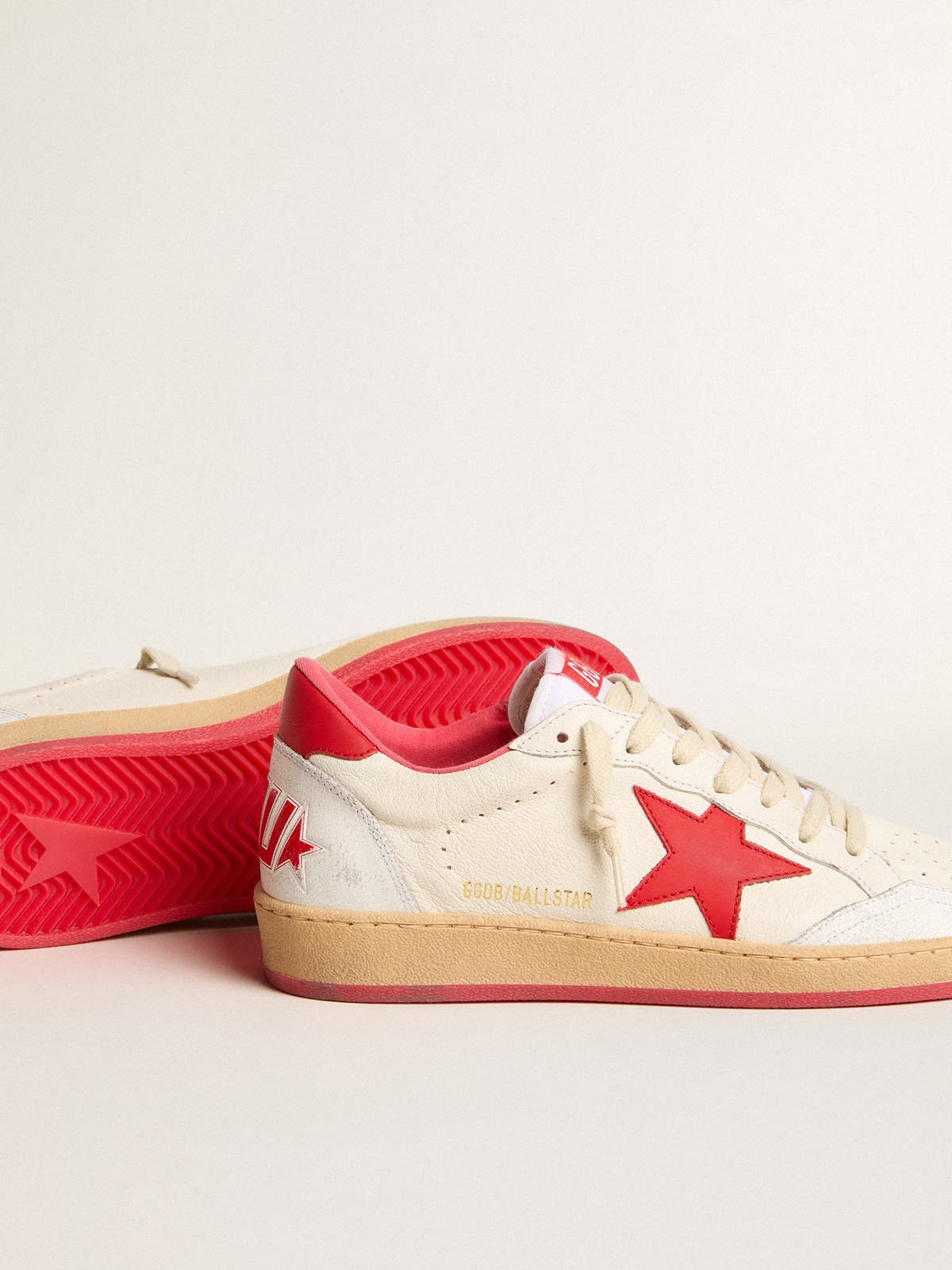 Women’s Ball Star  Wishes in white leather with a red star and heel tab - 4