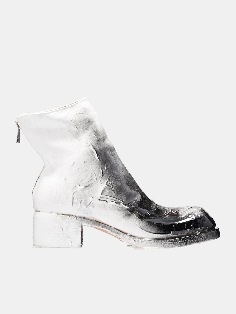 9086 Painted Resin Boots 1