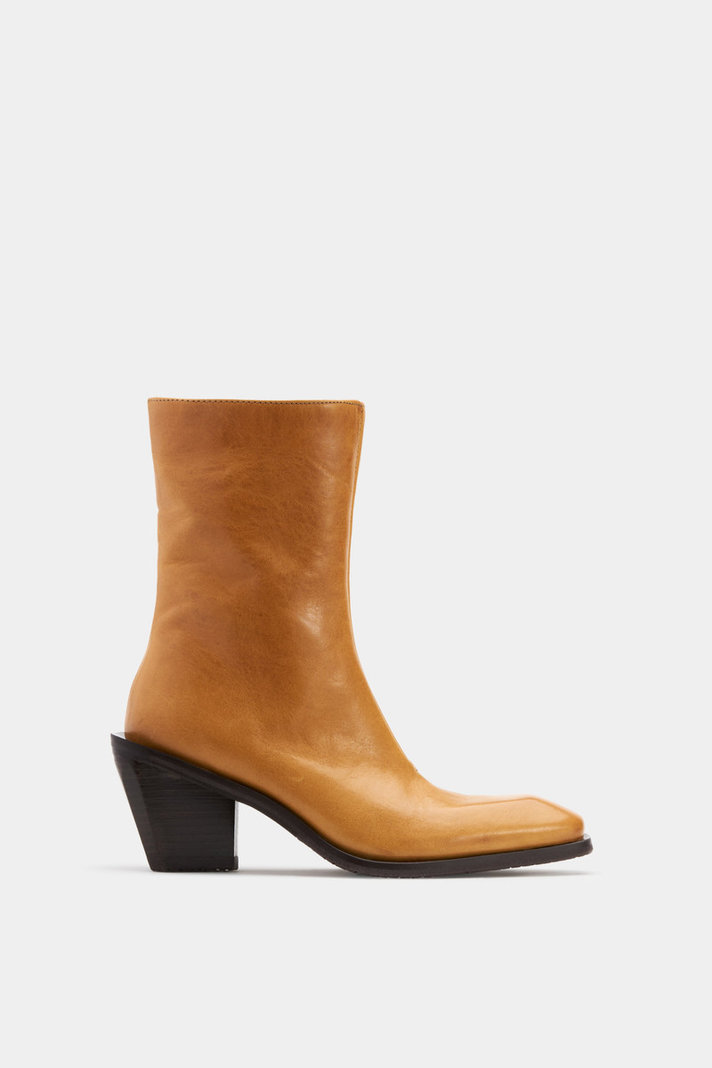 POEM TAN LEATHER 1