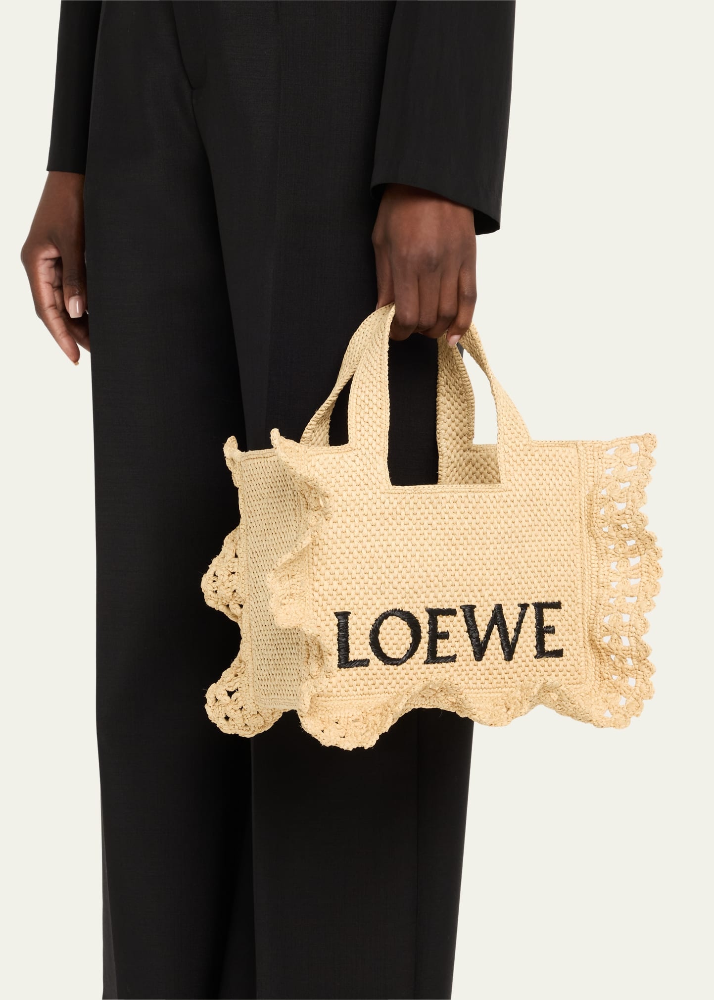 Small Ruffled Tote Bag in Raffia - 2