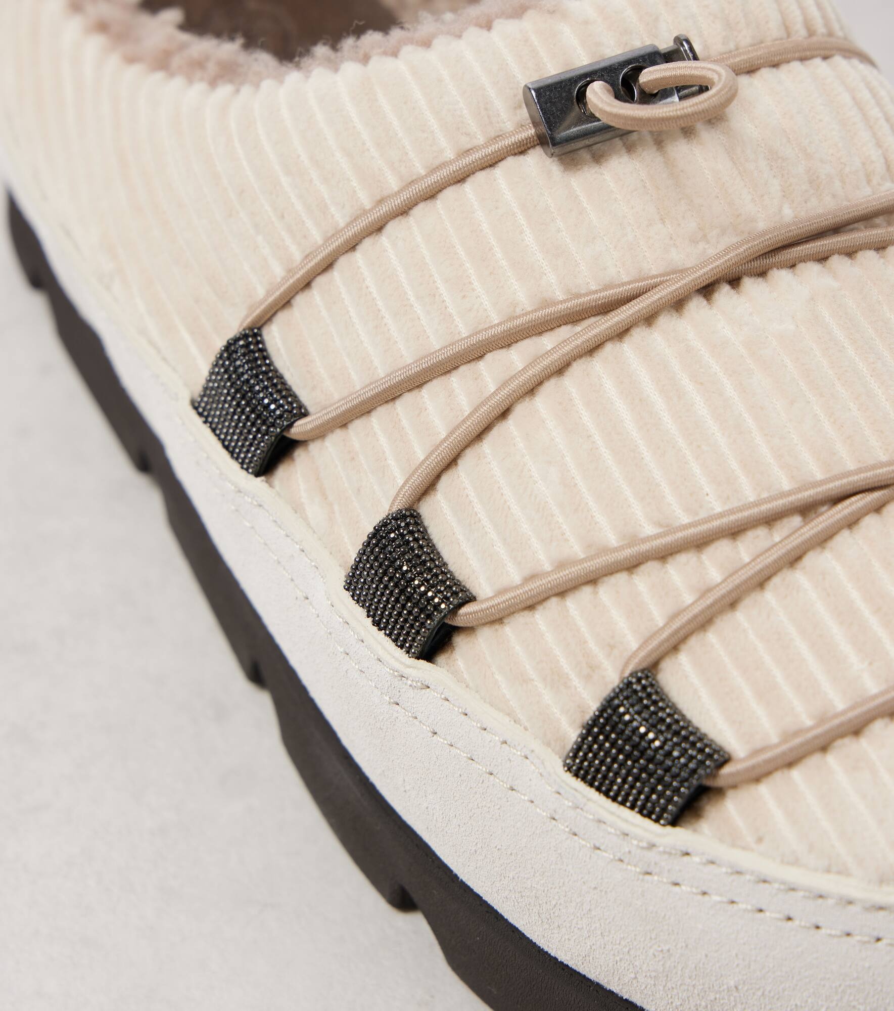 Chunky shearling-lined slippers - 5