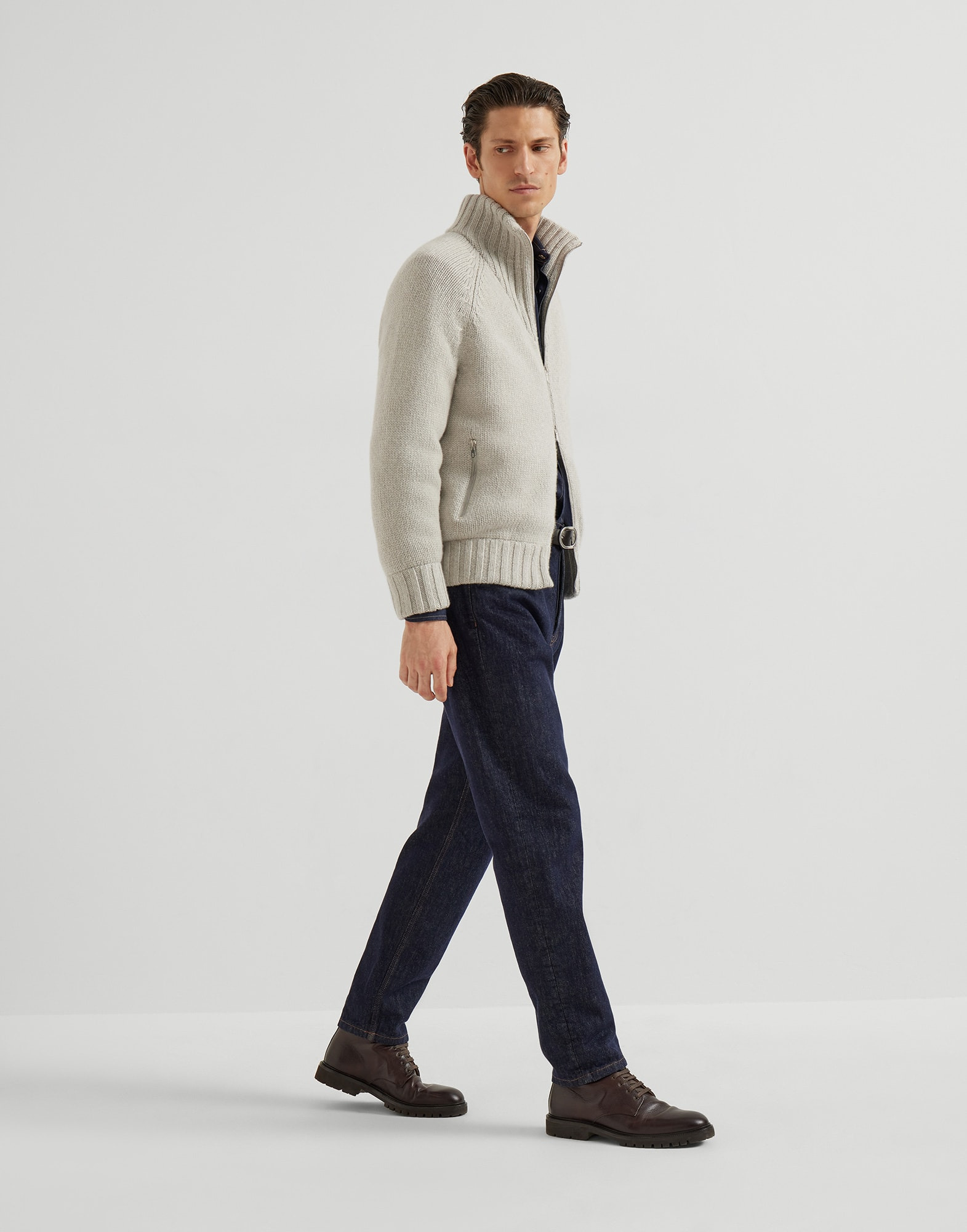 Cashmere Feather yarn knit outerwear jacket with down quilting - 5